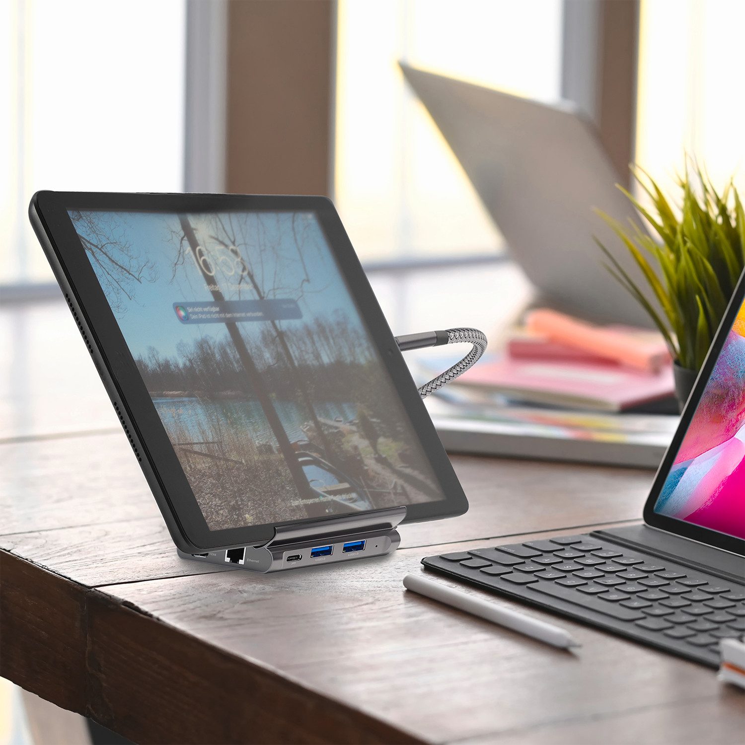 4smarts 7in1 Hub Tablet + Phone Stand USB-Adapter