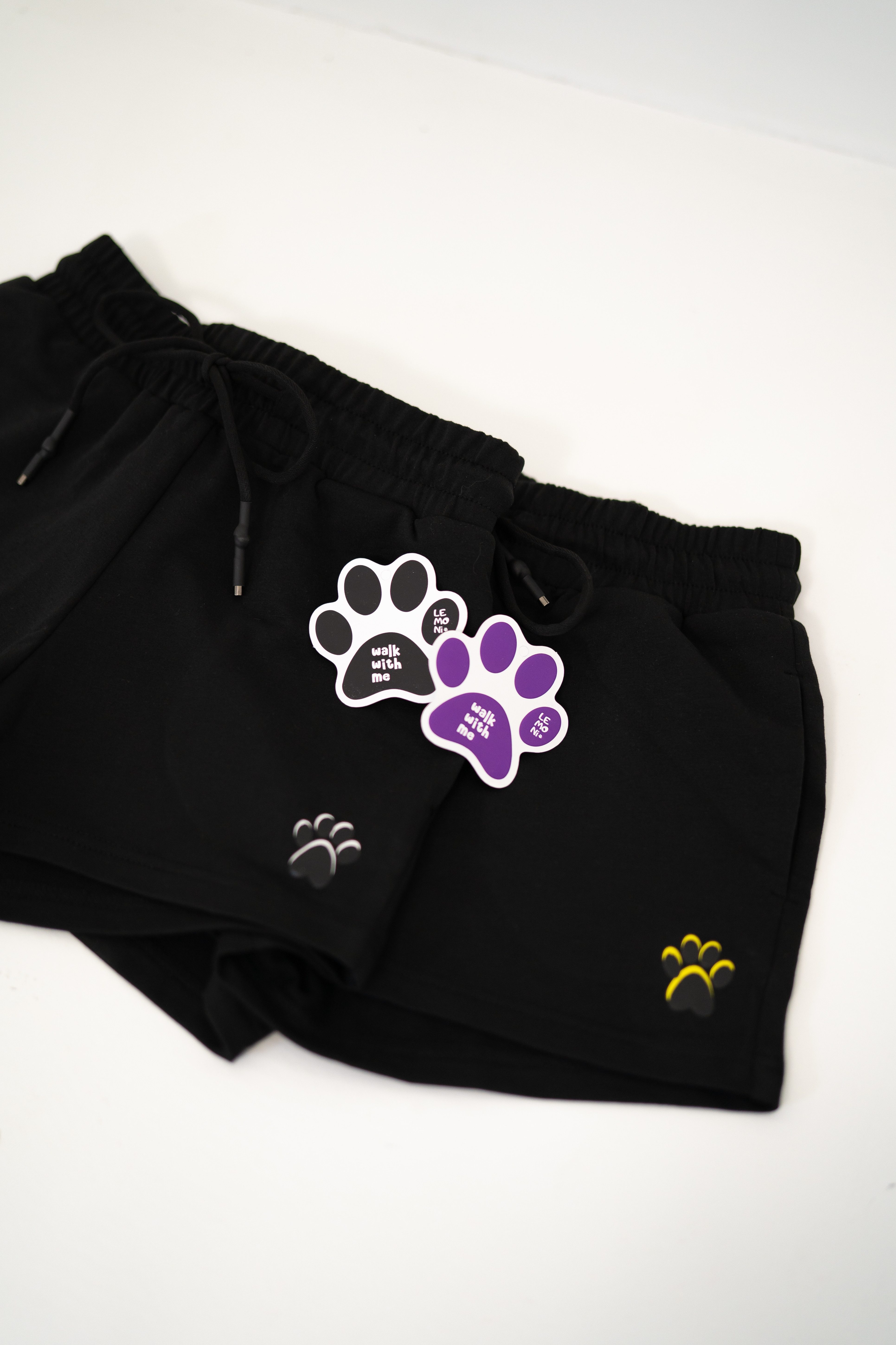 LEMONI Sweatshorts Shorts-schwarz Elastikbund mit Tunnelzug günstig online kaufen