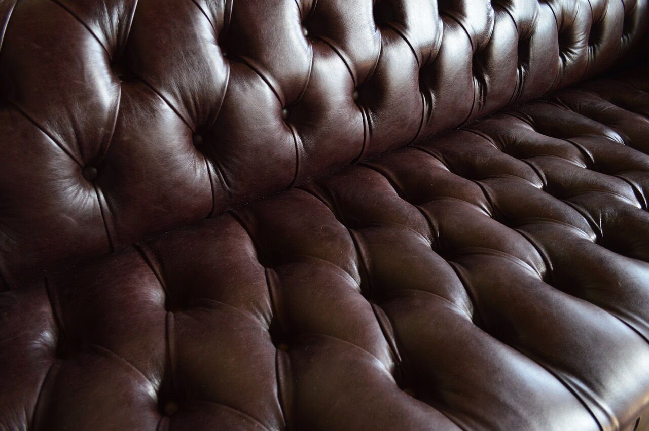JVmoebel Chesterfield-Sofa, Chesterfield 4 cm Sitzer Sofa Couch Sofa Design 265