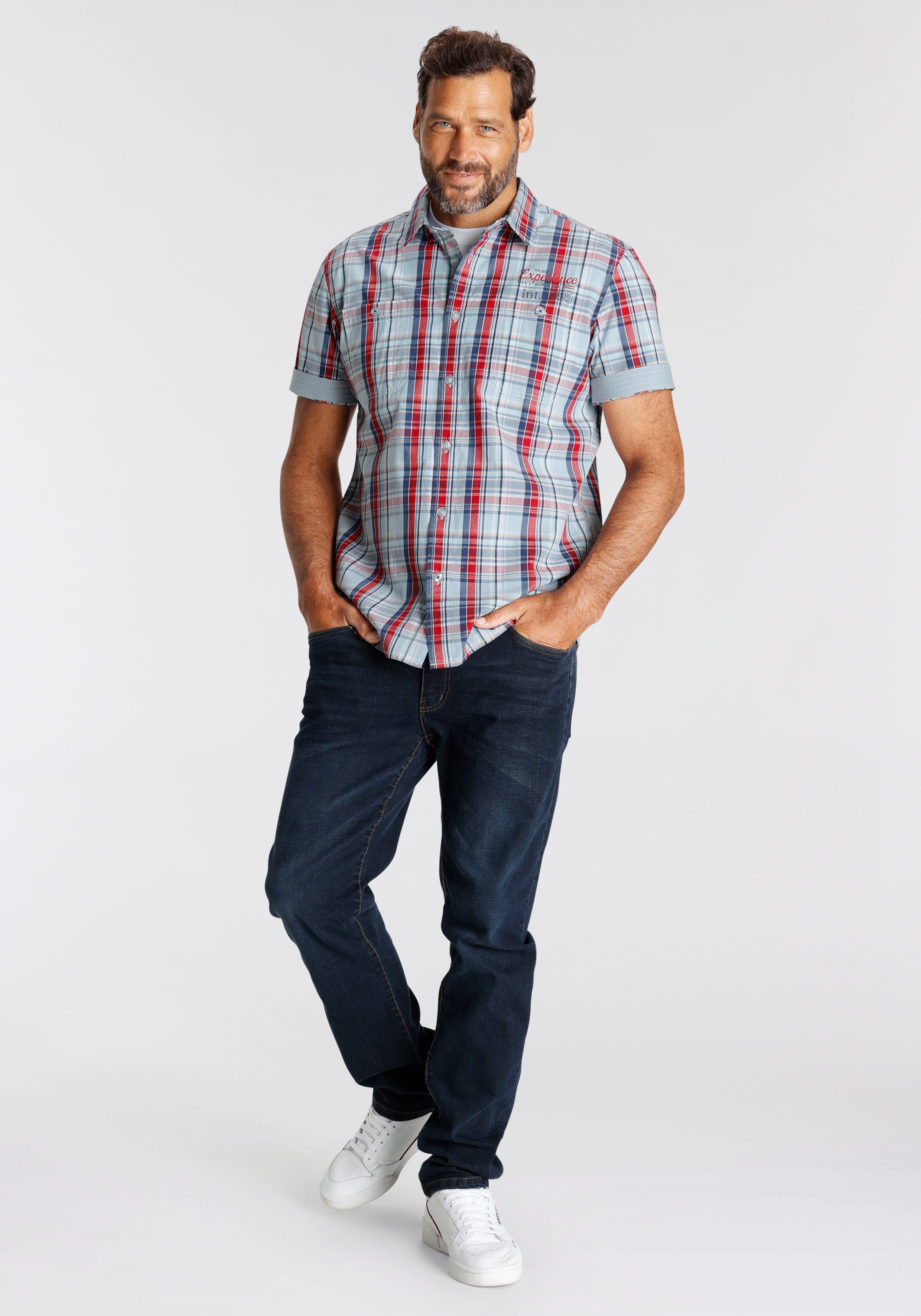 Man's World Kurzarmhemd mit kleinem Brustprint – Bild 5 von 5