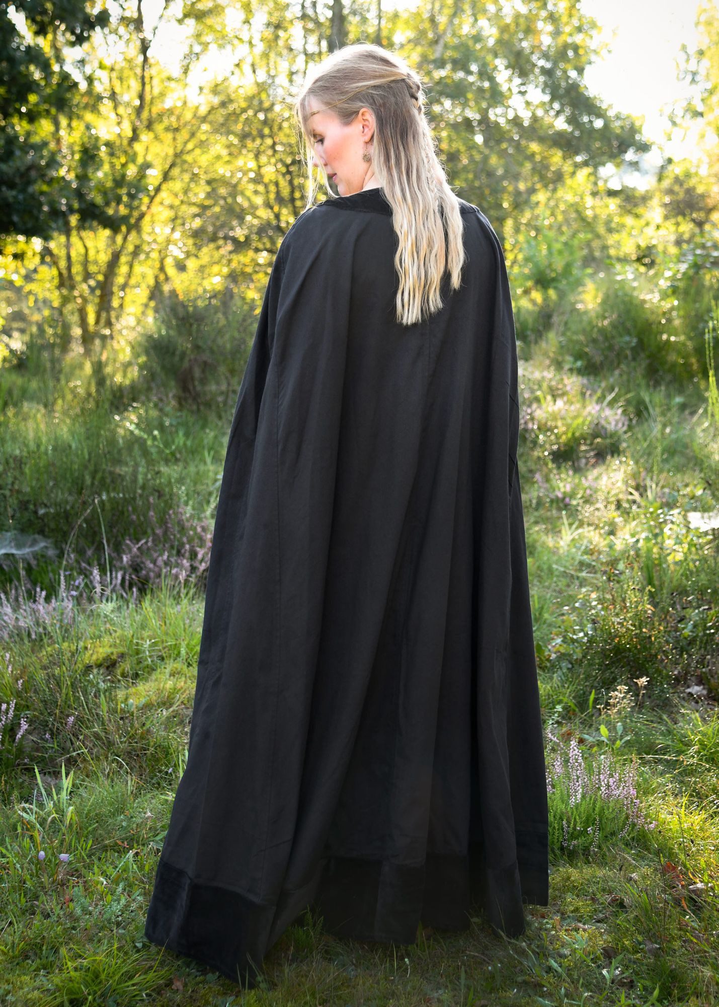 Battle Merchant Kostüm Mittelalter Umhang mit Samt-Besatz, schwarz