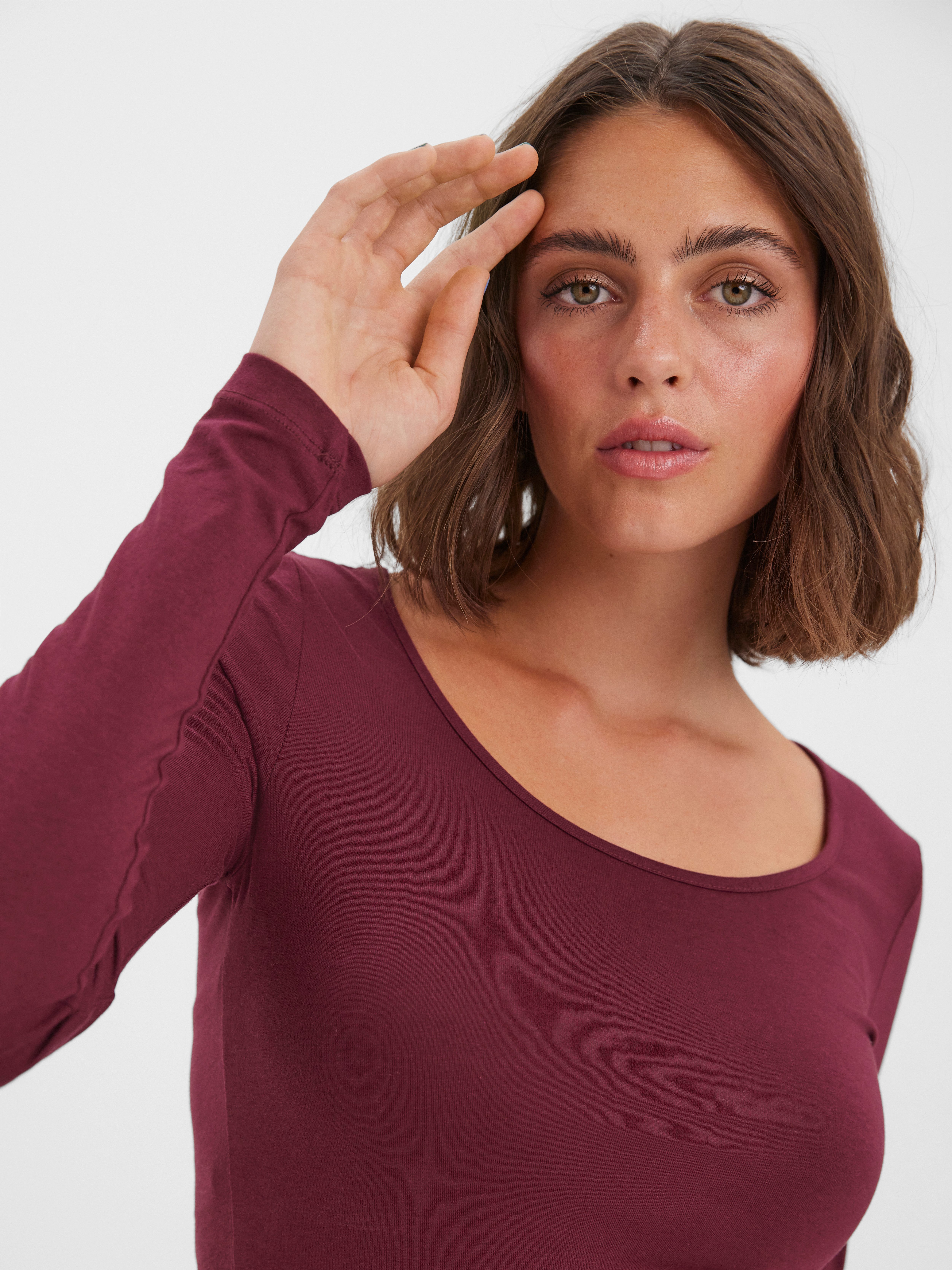 Vero Moda Langarmshirt VMMAXI MY LS SOFT LONG U-NECK NOOS Baumwollmischung, regular fit – Bild 2 von 5