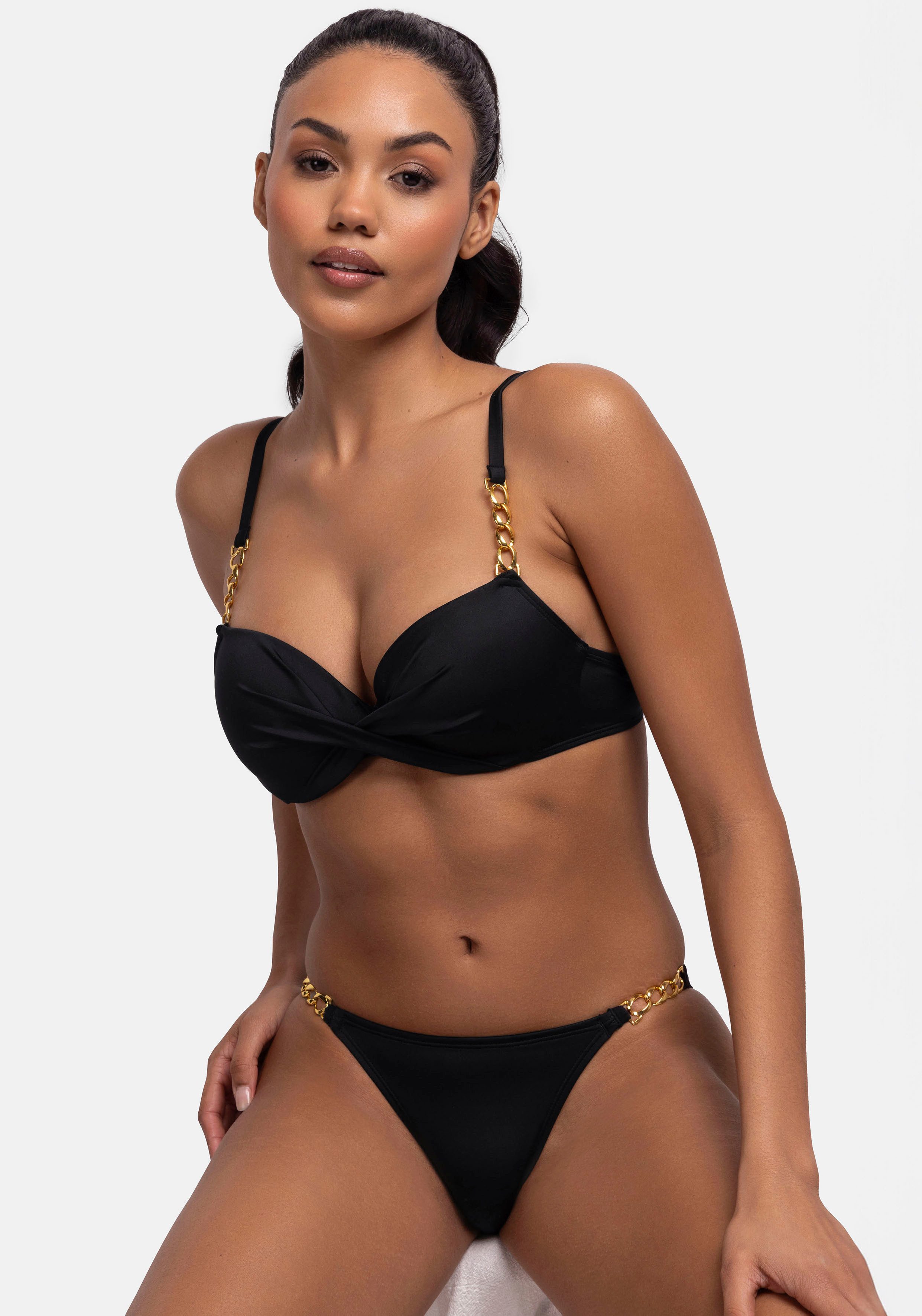 Dorina Bikini-Hose FILAO Mit modischen goldfarbenen Kettendetails