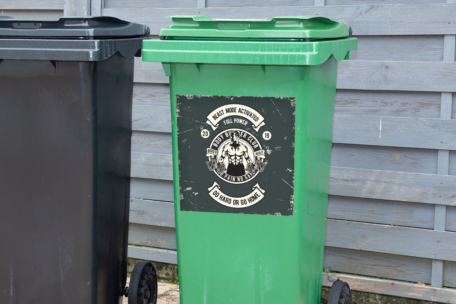 MuchoWow Wandsticker Mancave Mülltonne, Abfalbehälter Mülleimer-aufkleber, - Vintage - Container, (1 Grau Gewichte Sticker, - St)