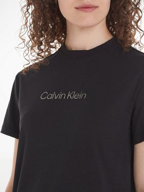 Calvin Klein T-Shirt HERO METALLIC LOGO T-SHIRT mit Calvin Klein Print auf der Brust