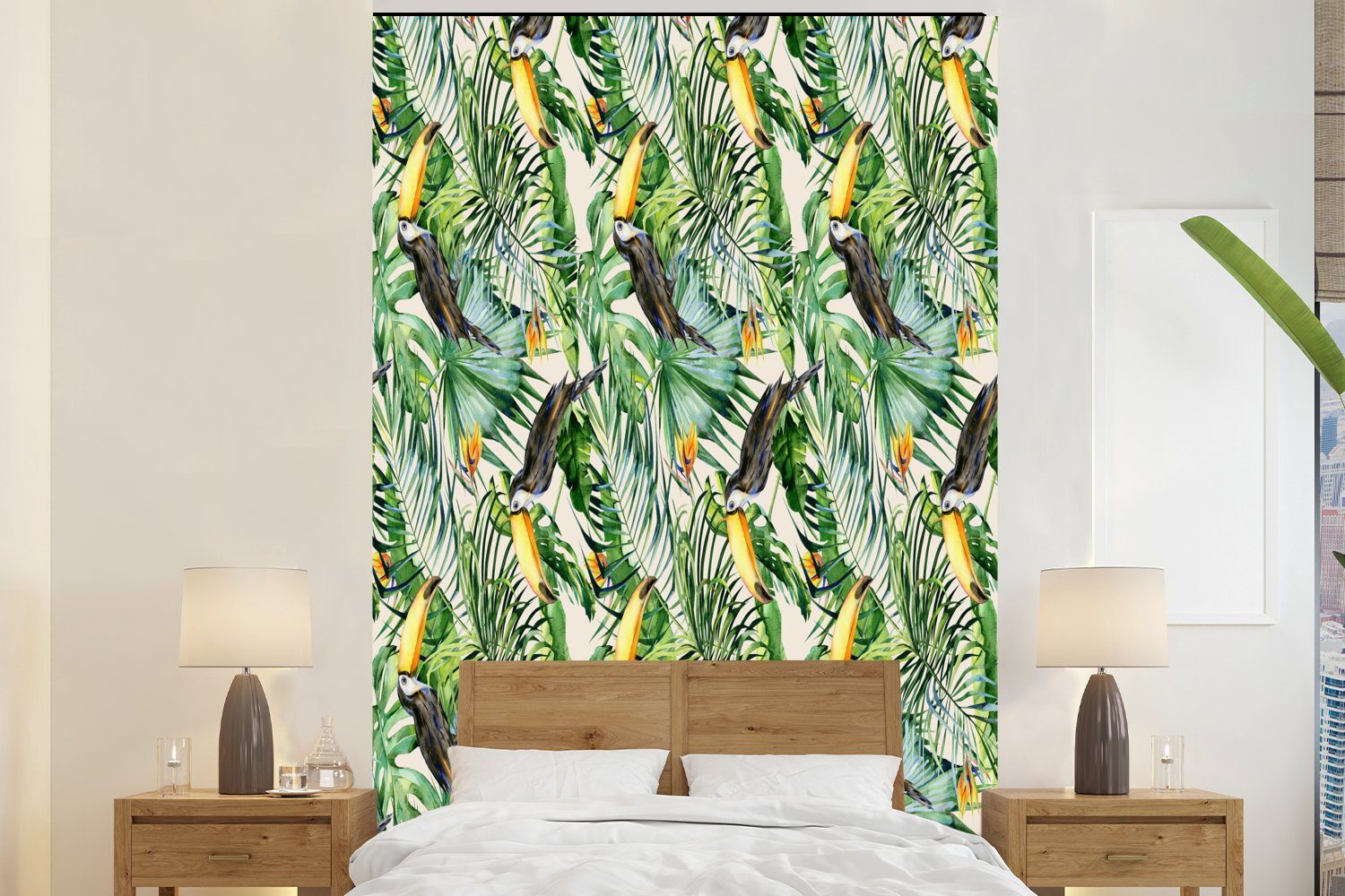 Tropisch, Montagefertig MuchoWow Tukan Fototapete für (3 - Paradiesvogelpflanze Tapete - bedruckt, Vinyl Matt, Wohnzimmer, St), Wandtapete