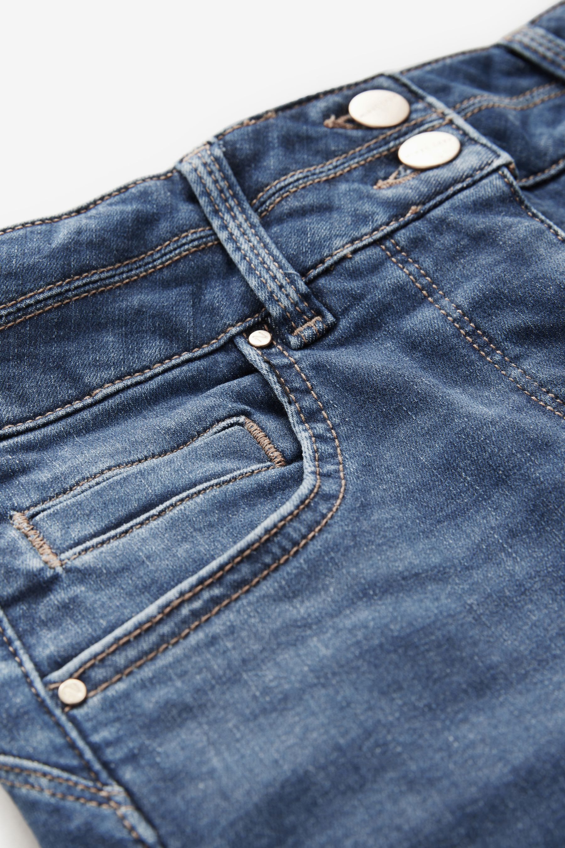 Next Push-up-Jeans Lift, Slim And Shape Bootcut Jeans, Kurzgröße (1-tlg)