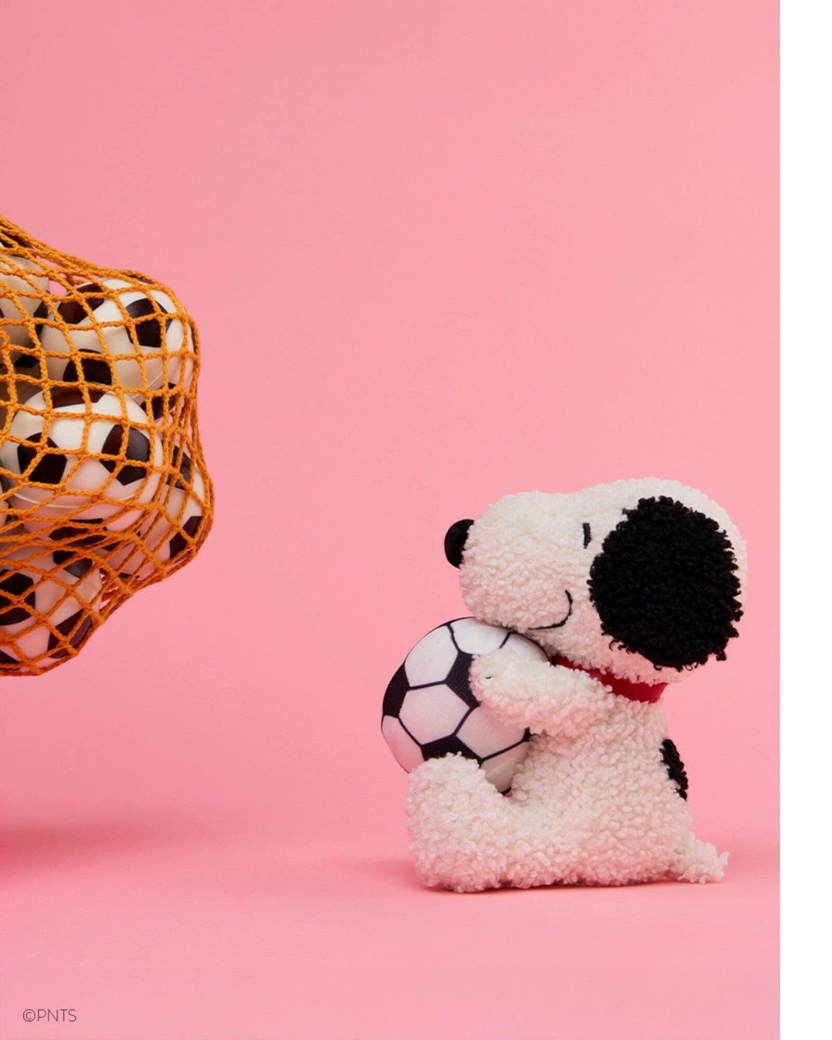 Bon Ton Toys Kuscheltier BON TON TOYS x Peanuts Soccer Snoopy 16cm
