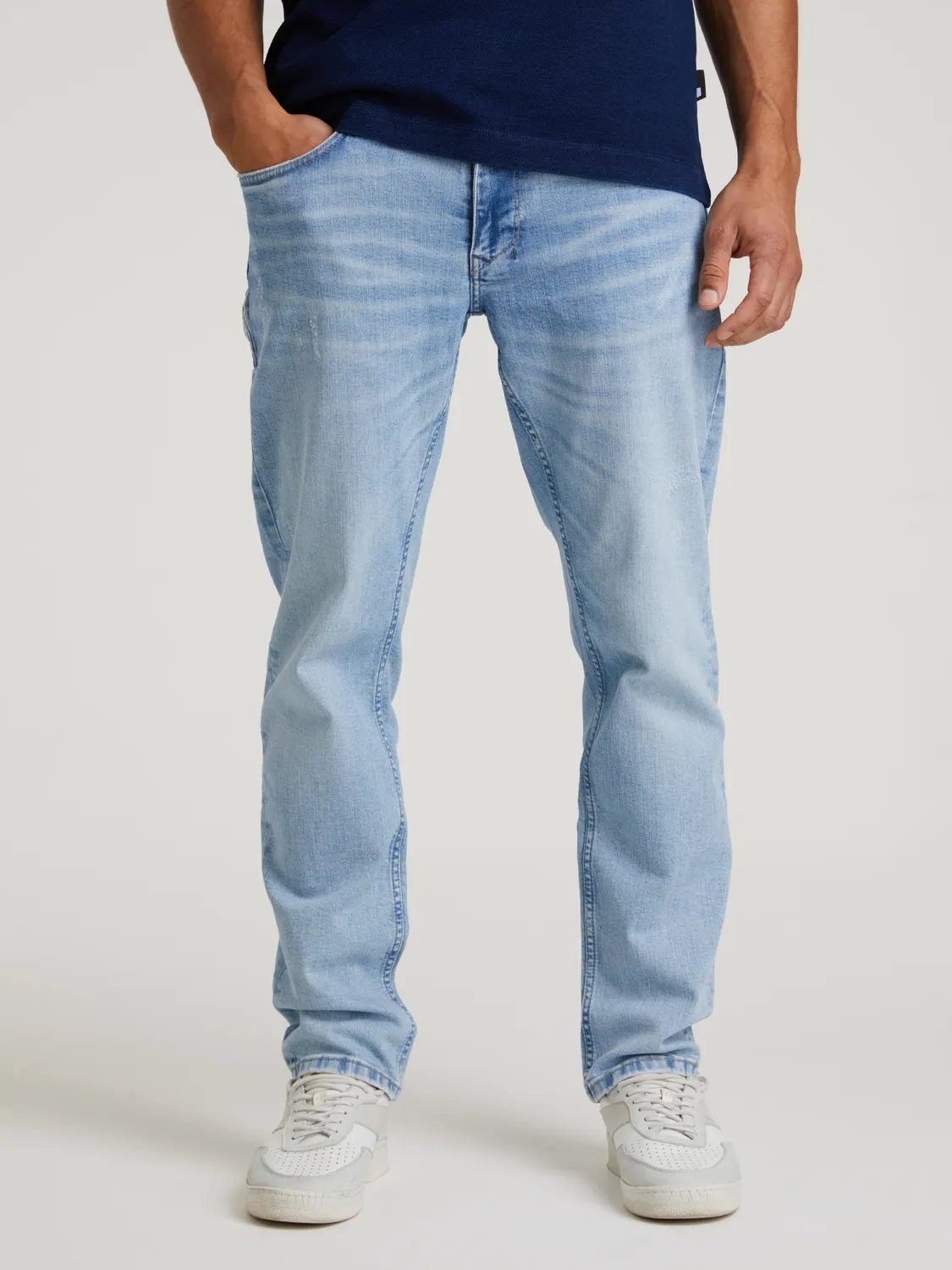 CHASIN' Tapered-fit-Jeans - lässige tapered Jeans - regular fit - IRON CRAWFORD