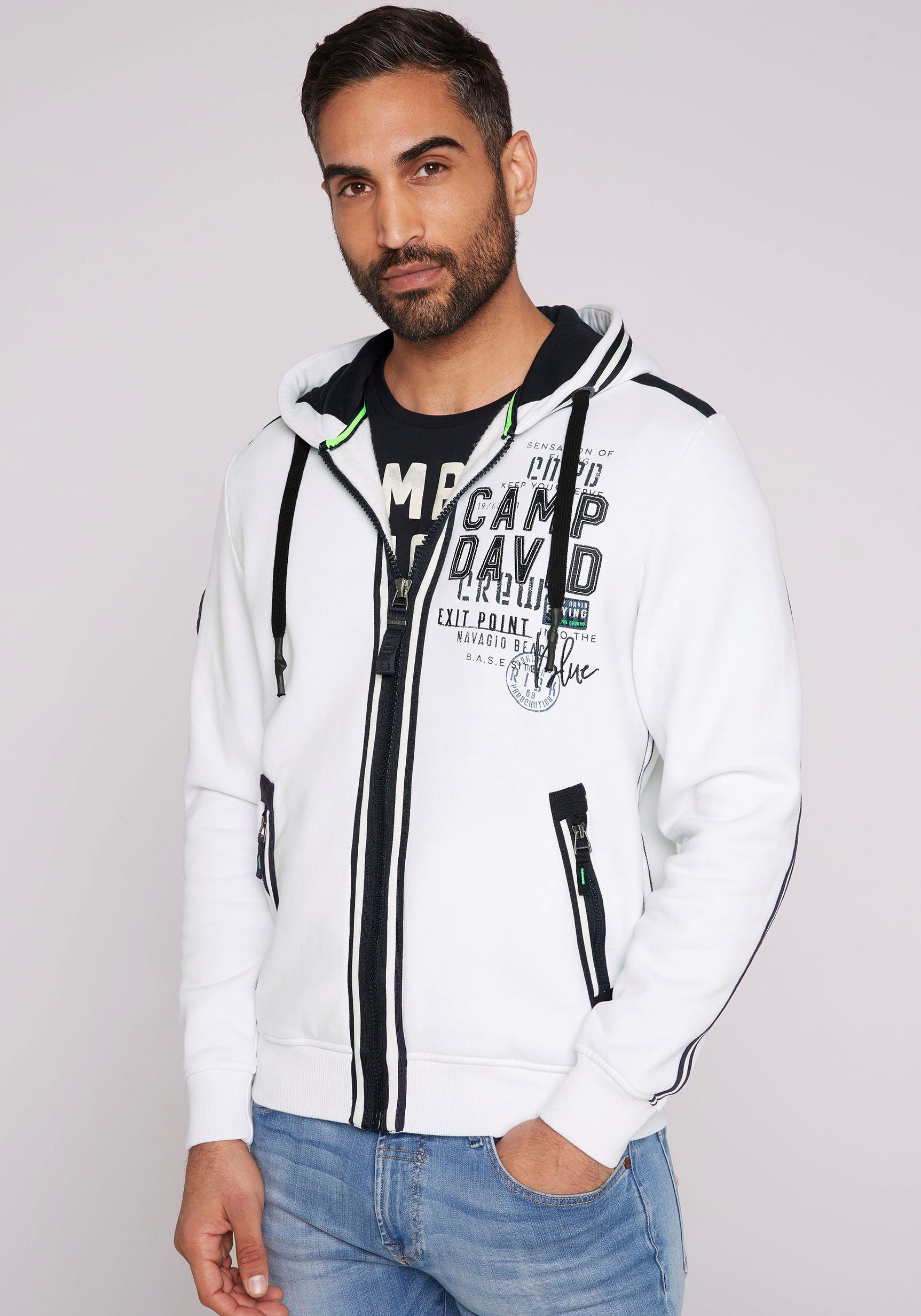 CAMP DAVID Kapuzensweatshirt mit Label-Applikationen auf Vorder- und Rückseite opticwhite | Sweatshirts