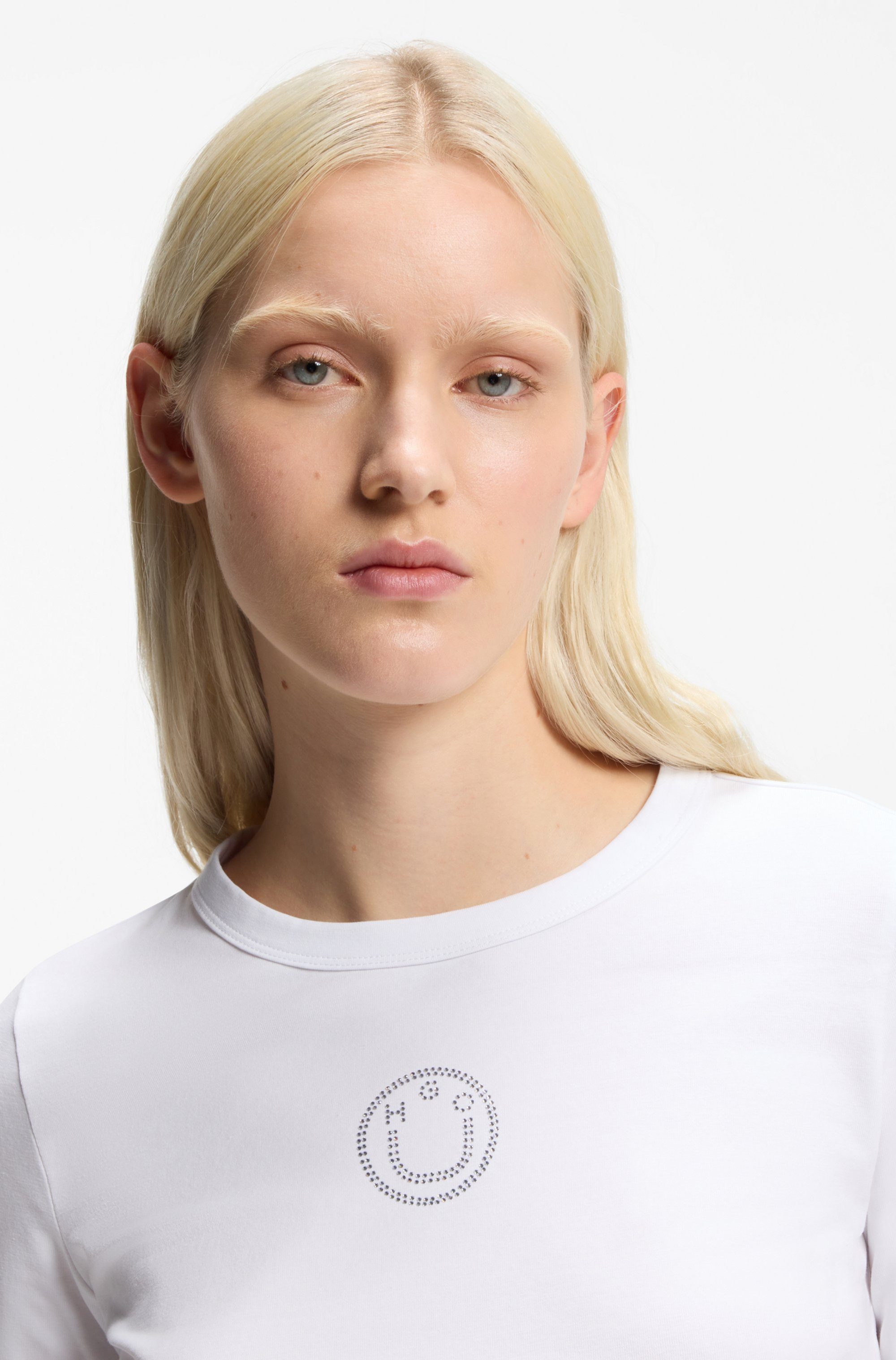 HUGO Blue Langarmshirt Daliriee cropped, Rundhals, mit Strassbesatz günstig online kaufen