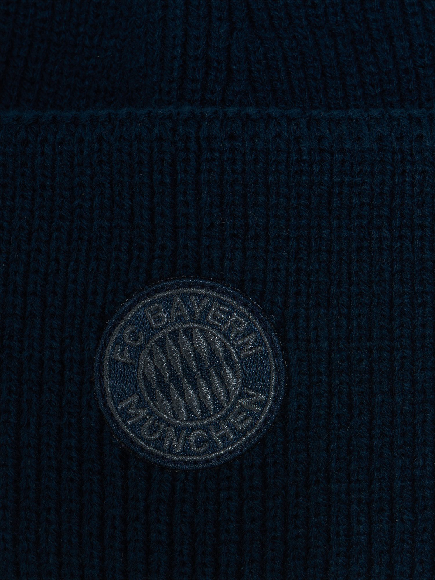 FC Bayern München Wendemütze FC Bayern München Mütze I Strickmütze I Beanie günstig online kaufen