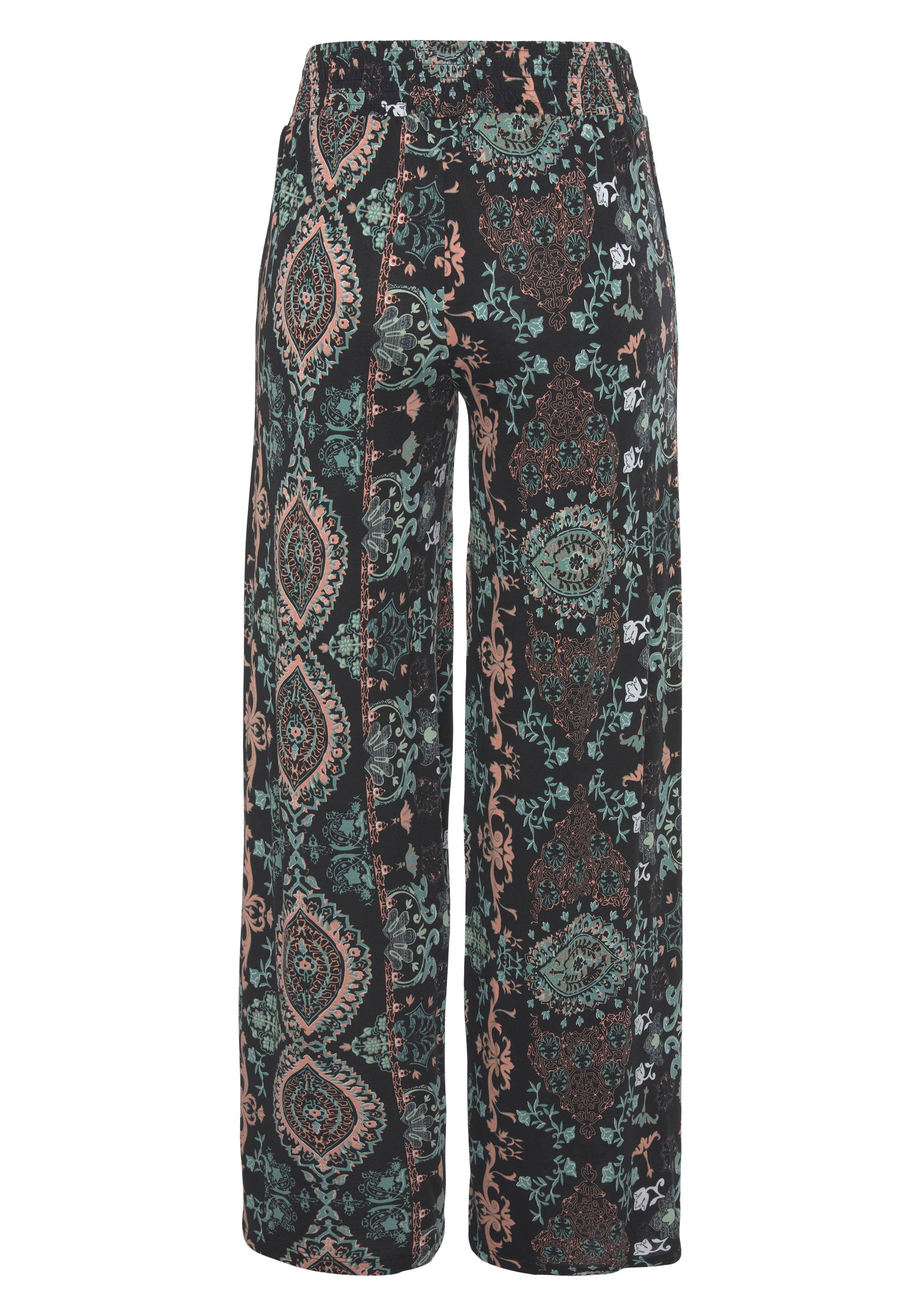 LASCANA Strandhose aus leichter Viskose mit weitem Bein mit Ethnoprint, Wide-Leg, Marlenehose, leichte Sommerhose, Schlupfhose