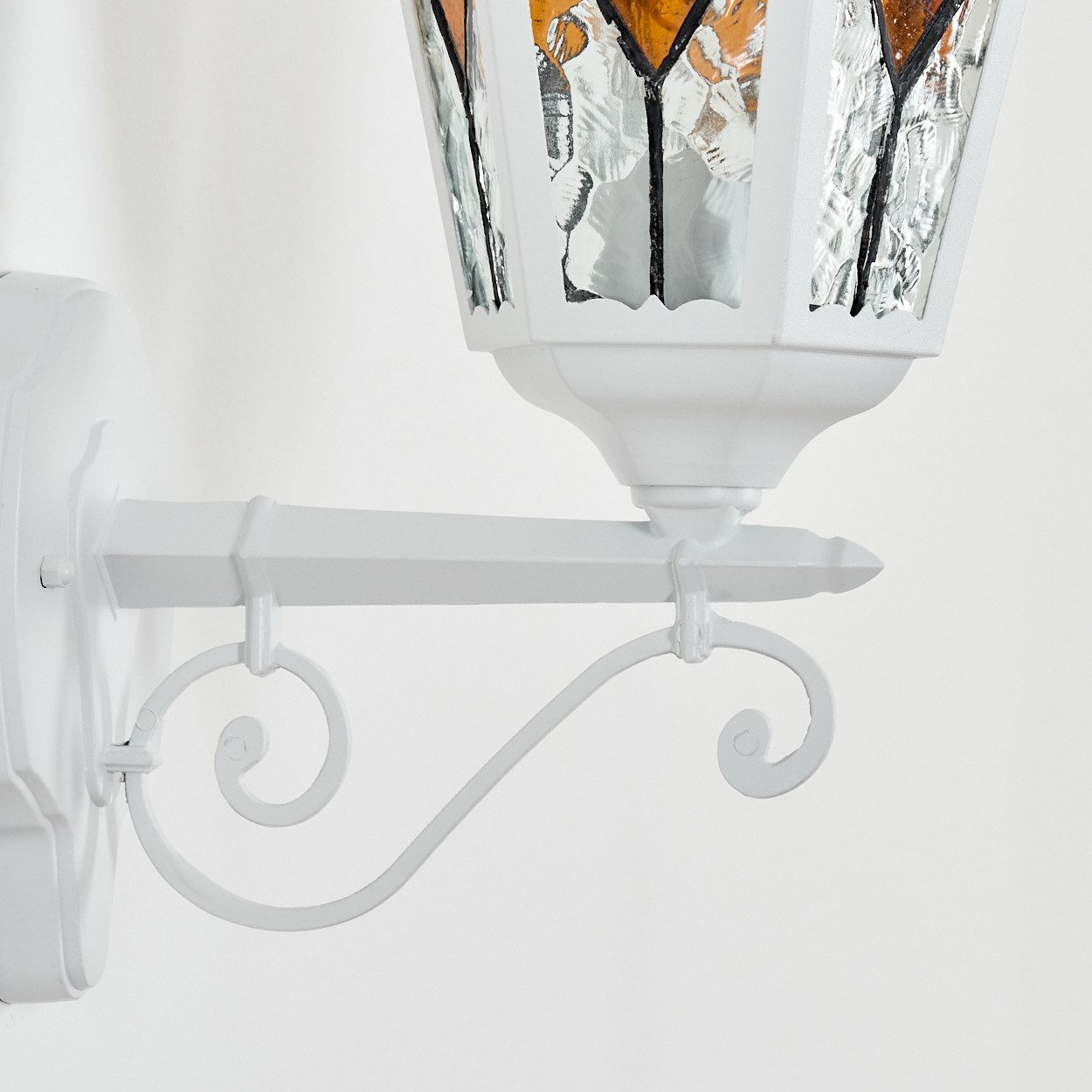 hofstein Außen-Wandleuchte Außenwandlampe aus Metall/Glas in Weiß/Klar/Orange, Wandleuchte außen im Vintage/Antik/Landhaus-Design, E27, IP44