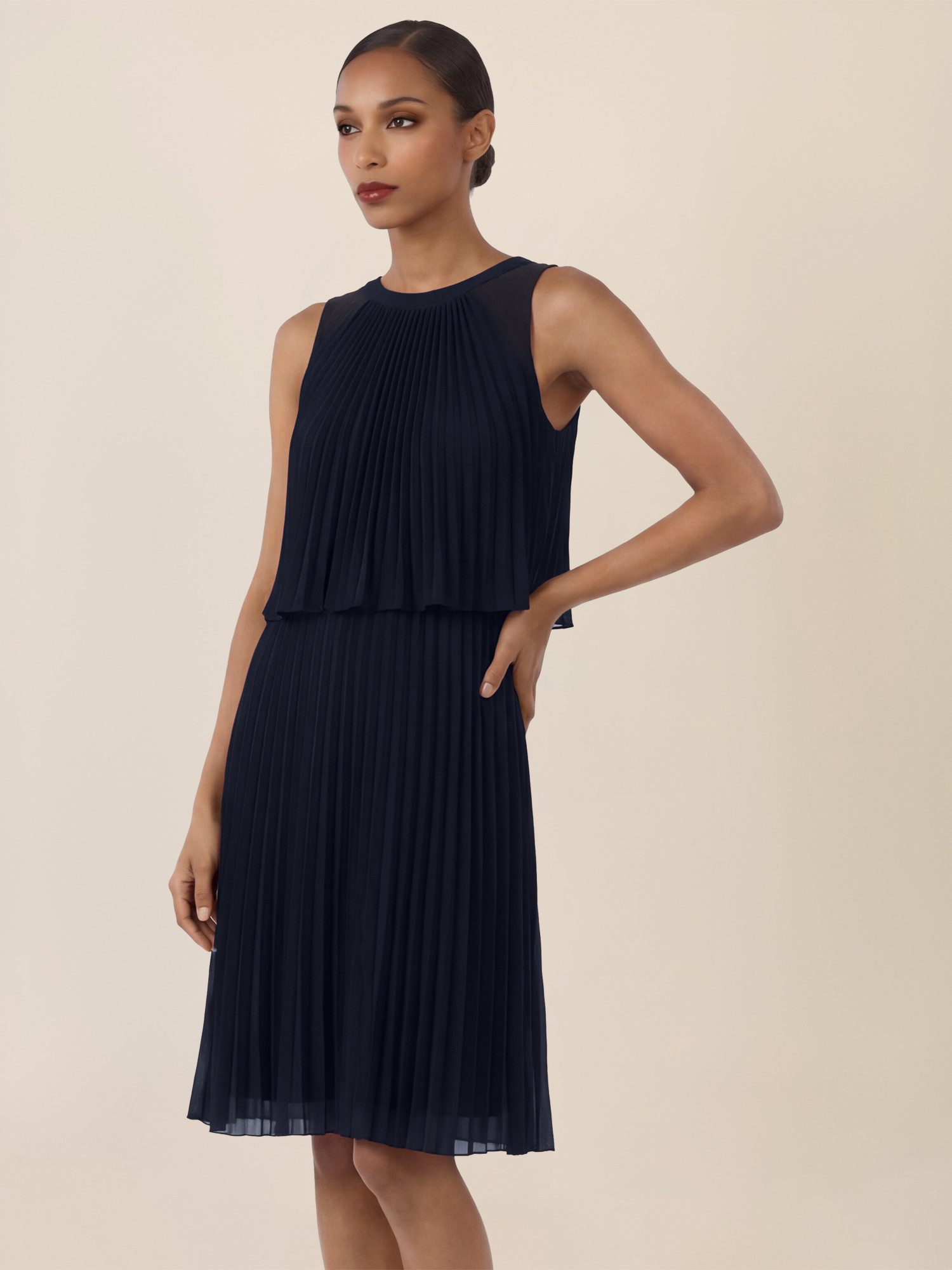 Apart Chiffonkleid mit doppellagigem Oberteil