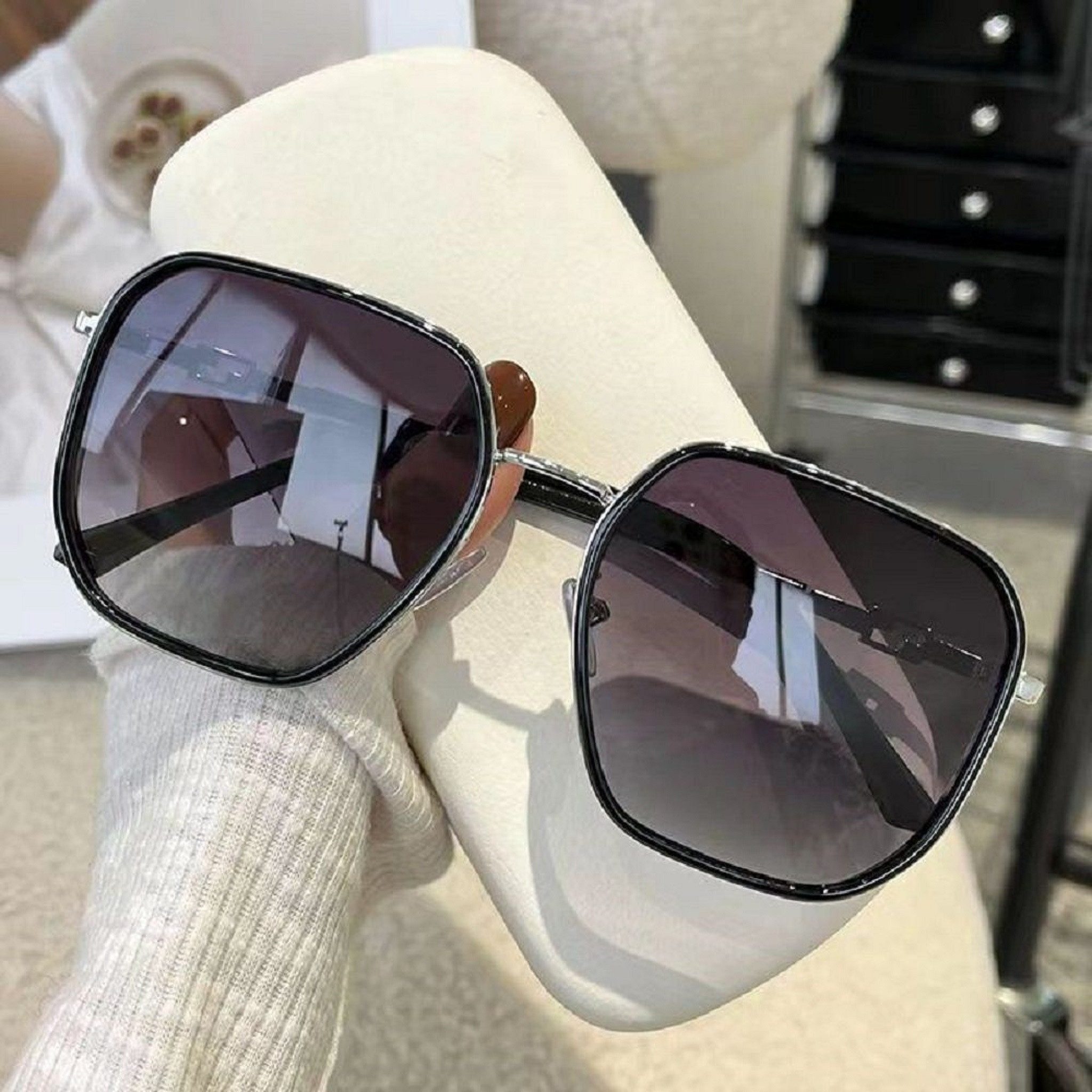 ibettertec Sonnenbrille Sonnenbrille Damen Transparente Farbverlauf UV400 Schutz Blendschutz Übergroß Polarisiert Sonnenbrille Damen Für Outdoor Reisen Fahren – Bild 4 von 5