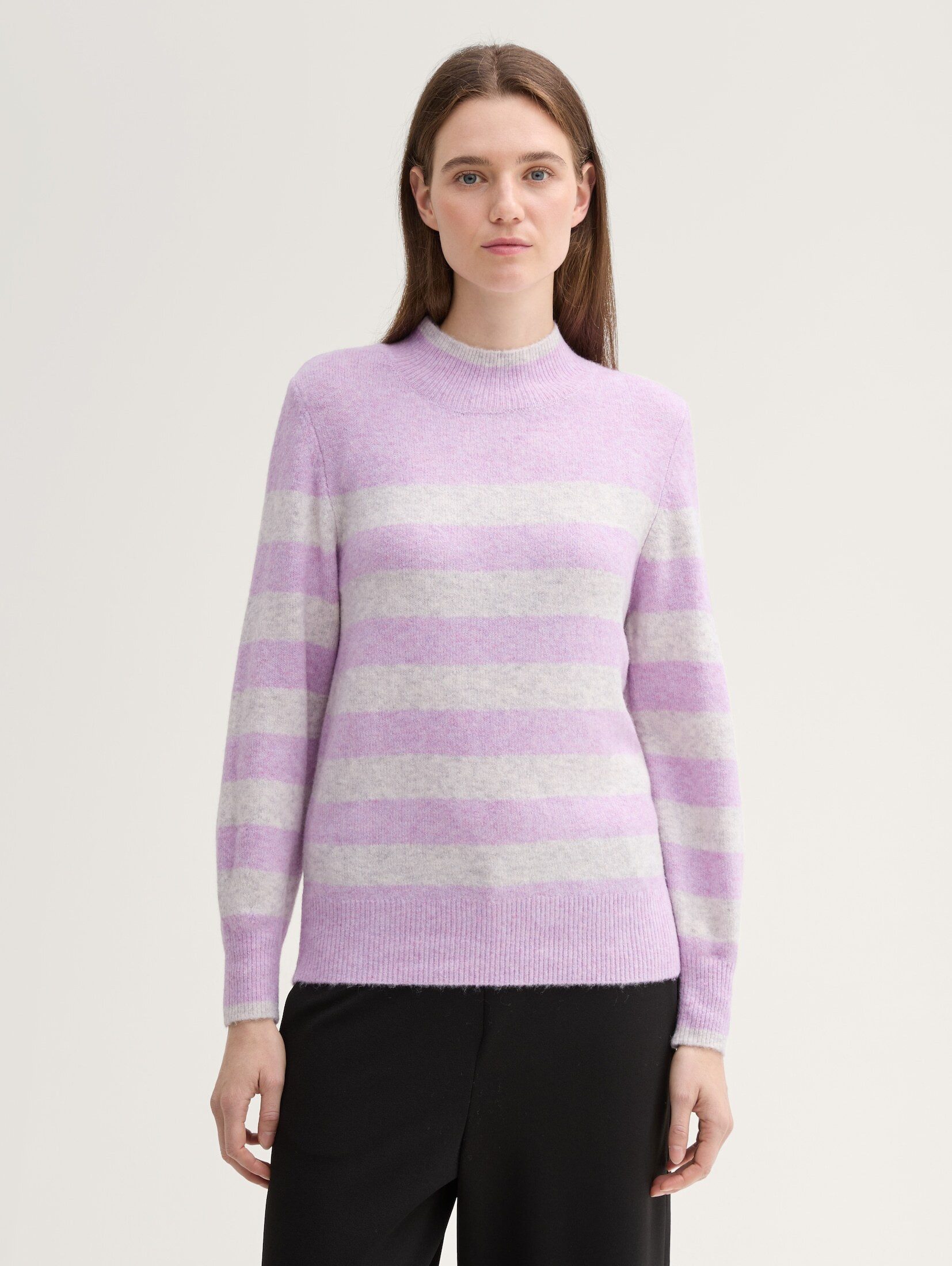 Strickpullover Gestreifter Pullover mit Stehkragen