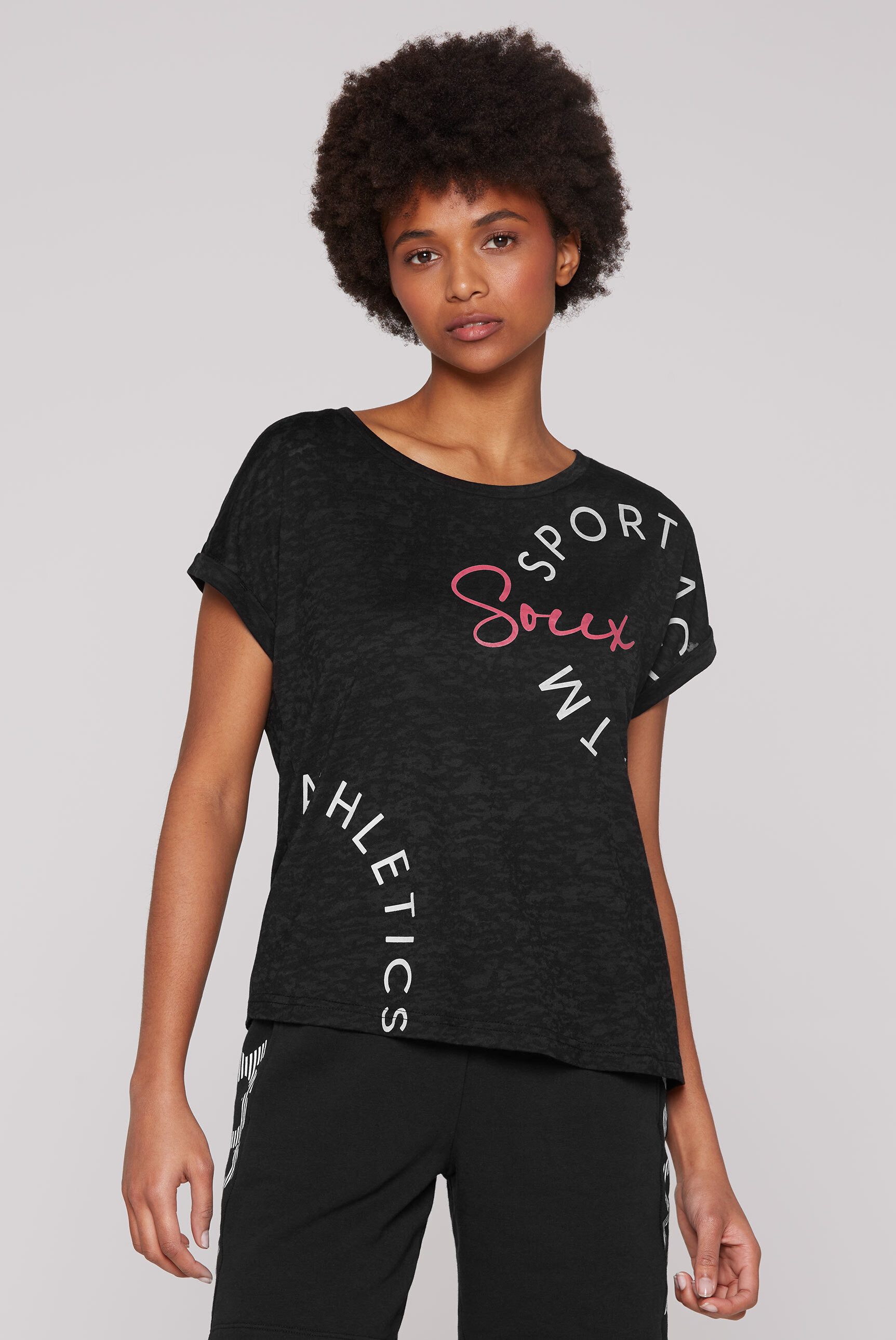 SOCCX Rundhalsshirt, mit fixierten Turn-Up-Ärmeln günstig online kaufen