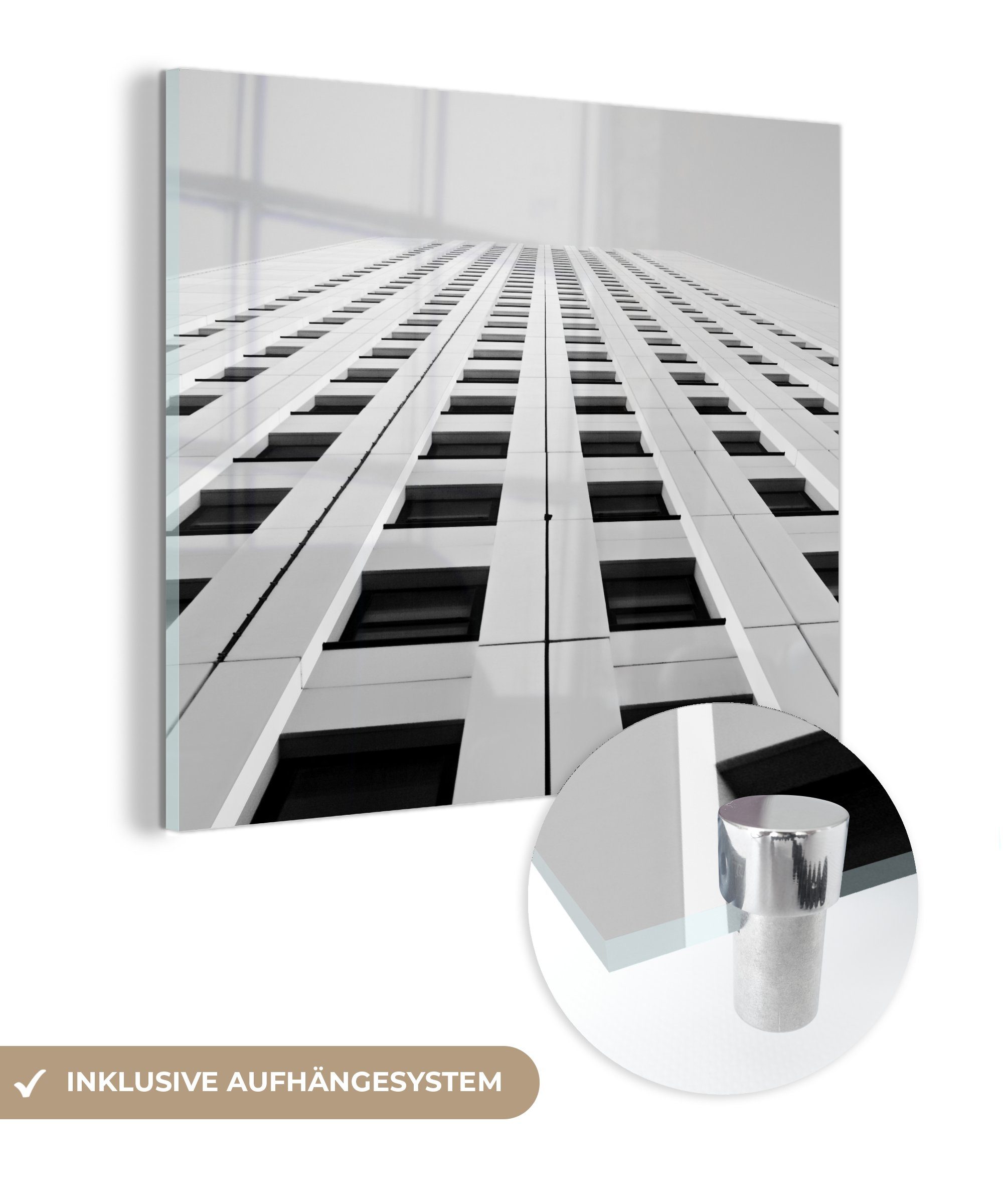 MuchoWow Acrylglasbild Eine Fenstermatrix eines Wolkenkratzers in schwarz-weiß, (1 St), Glasbilder - Bilder auf Glas Wandbild - Foto auf Glas - Wanddekoration