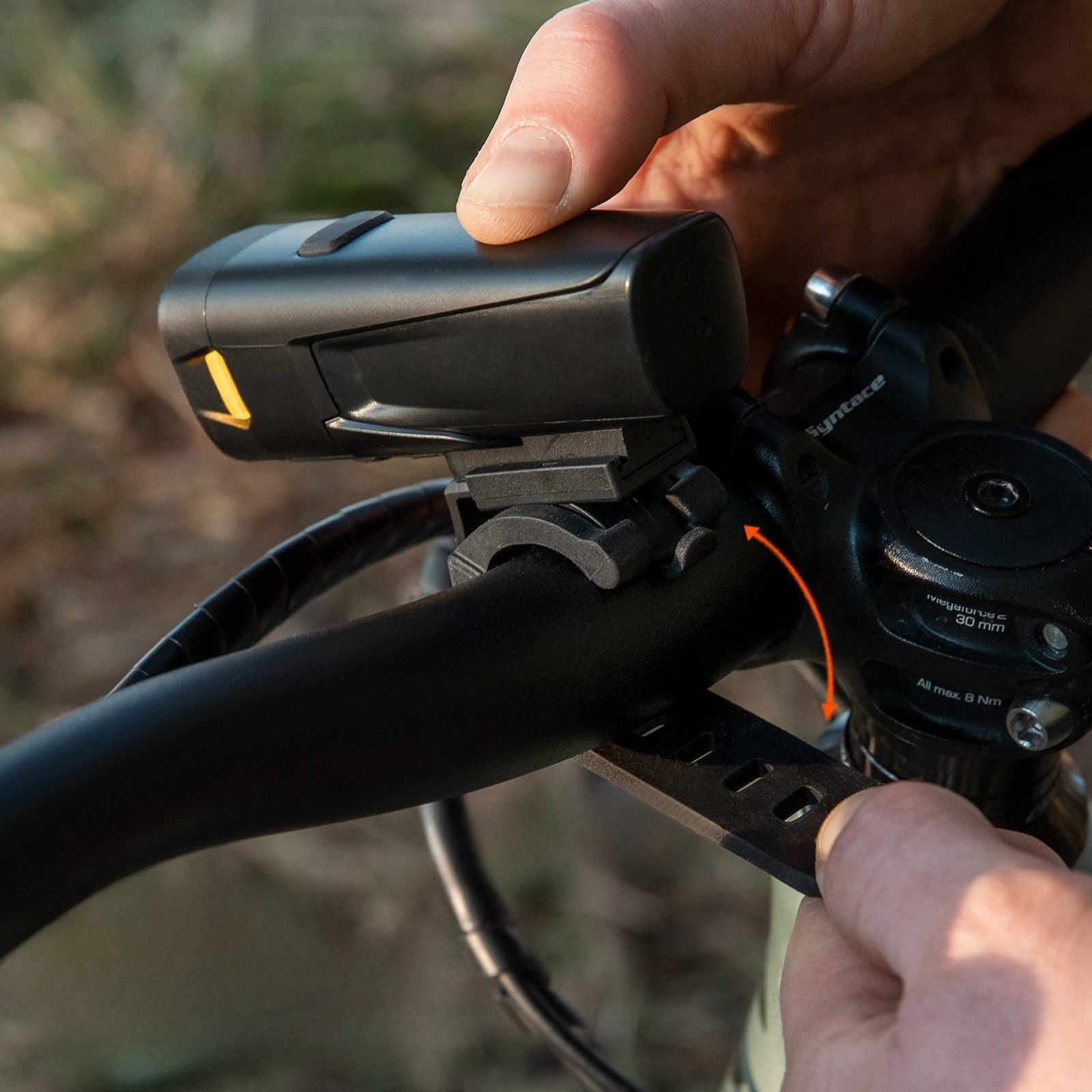 Kityhome Fahrrad-Frontlicht Alu LED Fahrradvorderlicht: superhell, USB, wasserfest, Hochwertiges Alu-Design