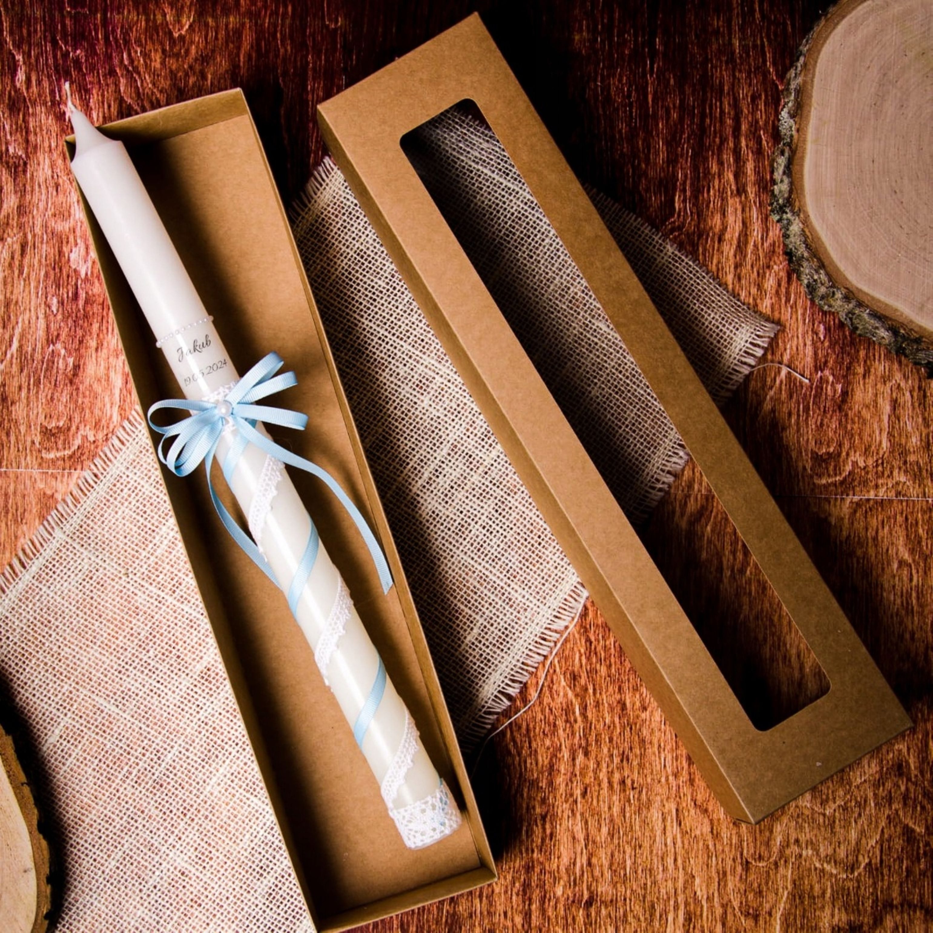 Festivalartikel Rustic-Kerze Boho Taufkerze personalisiert mit Box & Tropfschutz SC-5B (1-tlg)