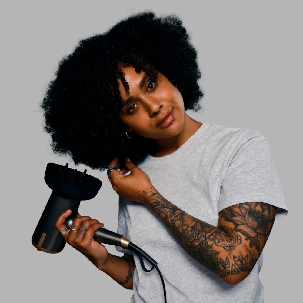 Remington Haartrockner D6077 ONE Dry & Style Hairdryer, 2000 W, 120 km/h Luftstrom, 4 Aufsätze, 8 Heiz-& Geschwindigkeitskombinationen