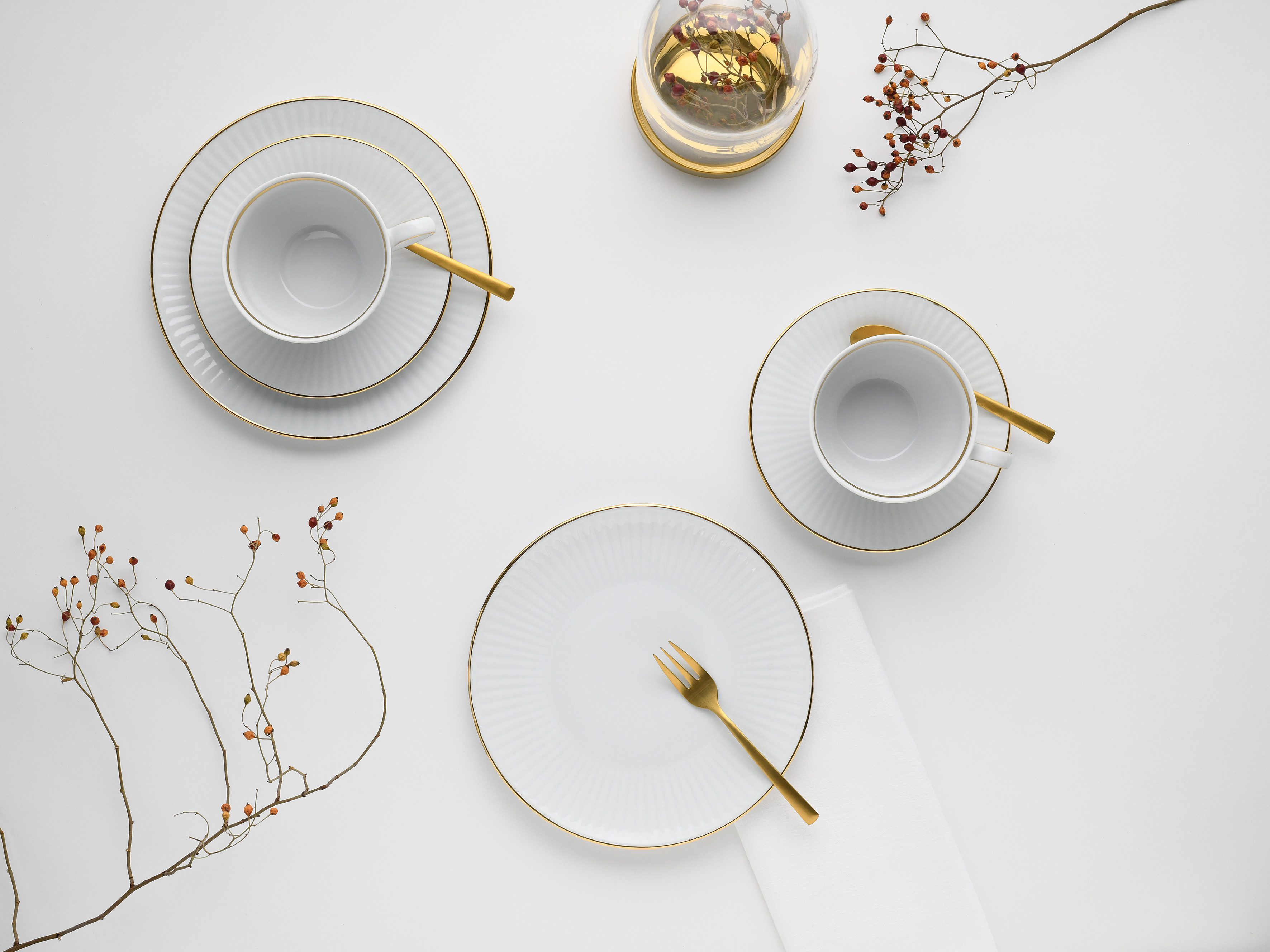 CreaTable Kaffeeservice Valencia Gold, Kaffee-Service 18-tlg (18-tlg), 6 Personen, Porzellan, Elegant, Goldrand