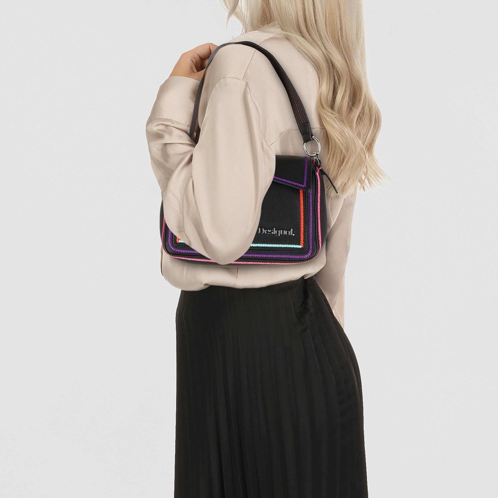 Desigual Schultertasche Cleo, Polyurethan