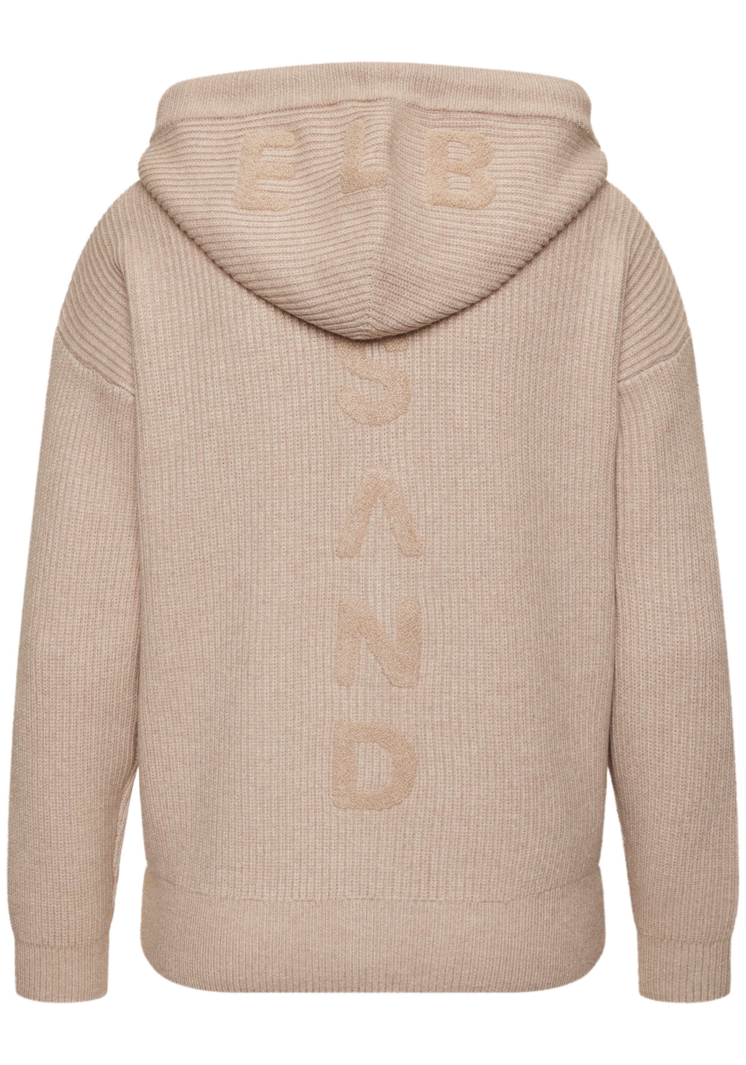 Elbsand Kapuzenstrickjacke aus hochwertigem Viskosemix mit Frottee-Applikation Kuschelige Strickjacke mit Kapuze, Strickcardigan mit Reißverschluss – Bild 4 von 5