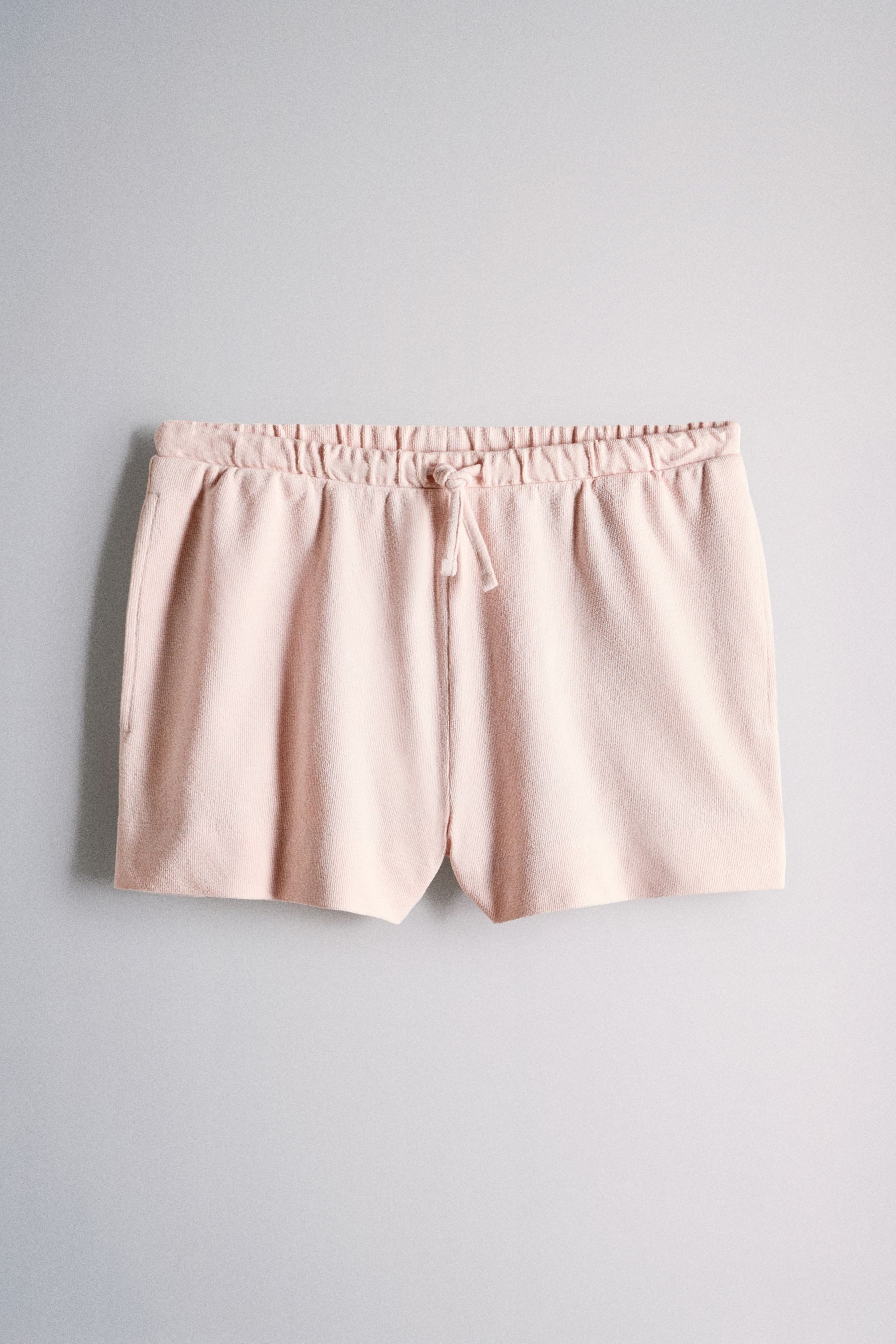 The Set Freizeitanzug The Set Frottee-Set aus T-Shirt und Shorts (2-tlg)