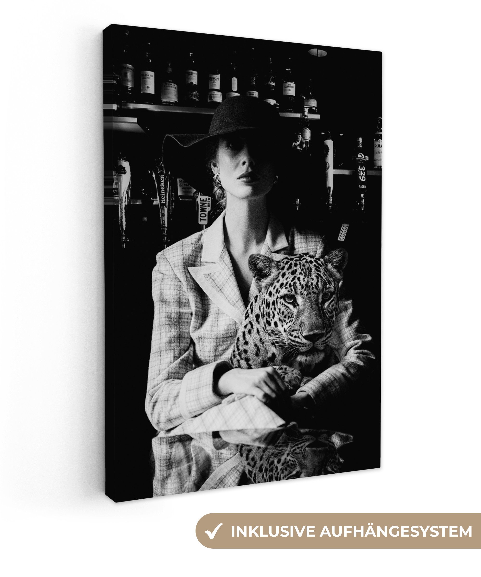 OneMillionCanvasses® Leinwandbild Frau - Leopard - günstig online kaufen