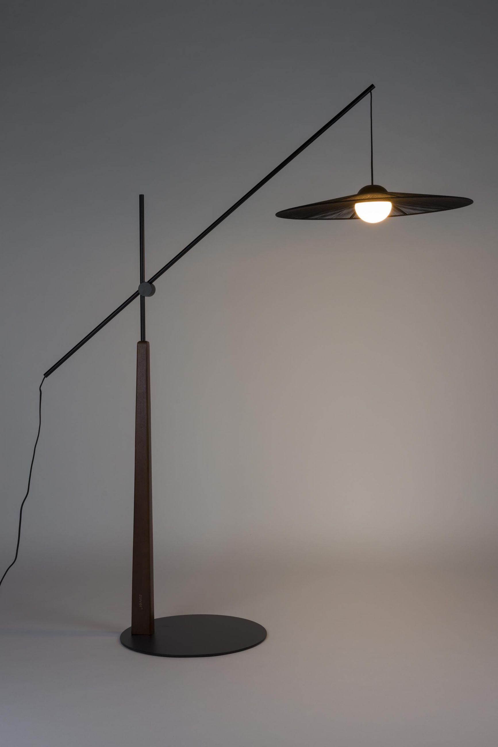 Zuiver Stehlampe Design Stehlampe Belle Schwarz Dimmbar & verstellbar von Zuiver, ohne Leuchtmittel