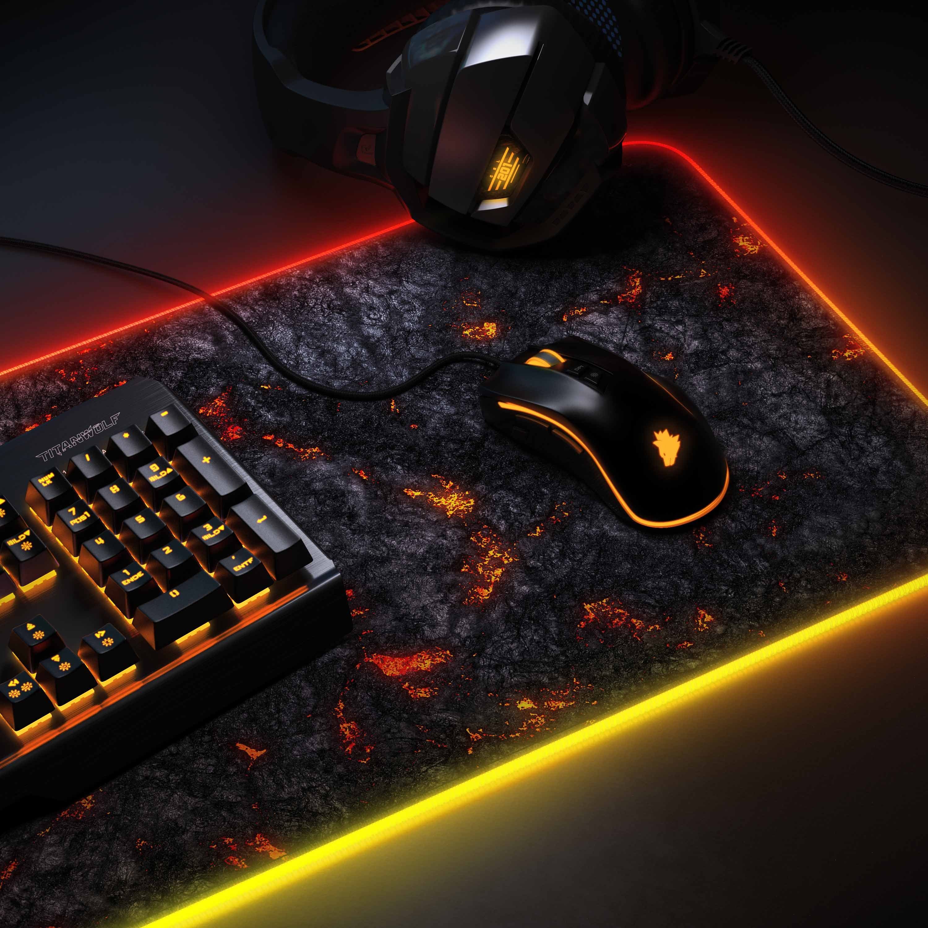 Titanwolf Gaming Mauspad RGB Mousepad 800 x 300 x 3 mm, LED Multi Color XL Tischunterlage, rutschfest, abwaschbar, Geschwindigkeit & Präzision, Lavamotiv