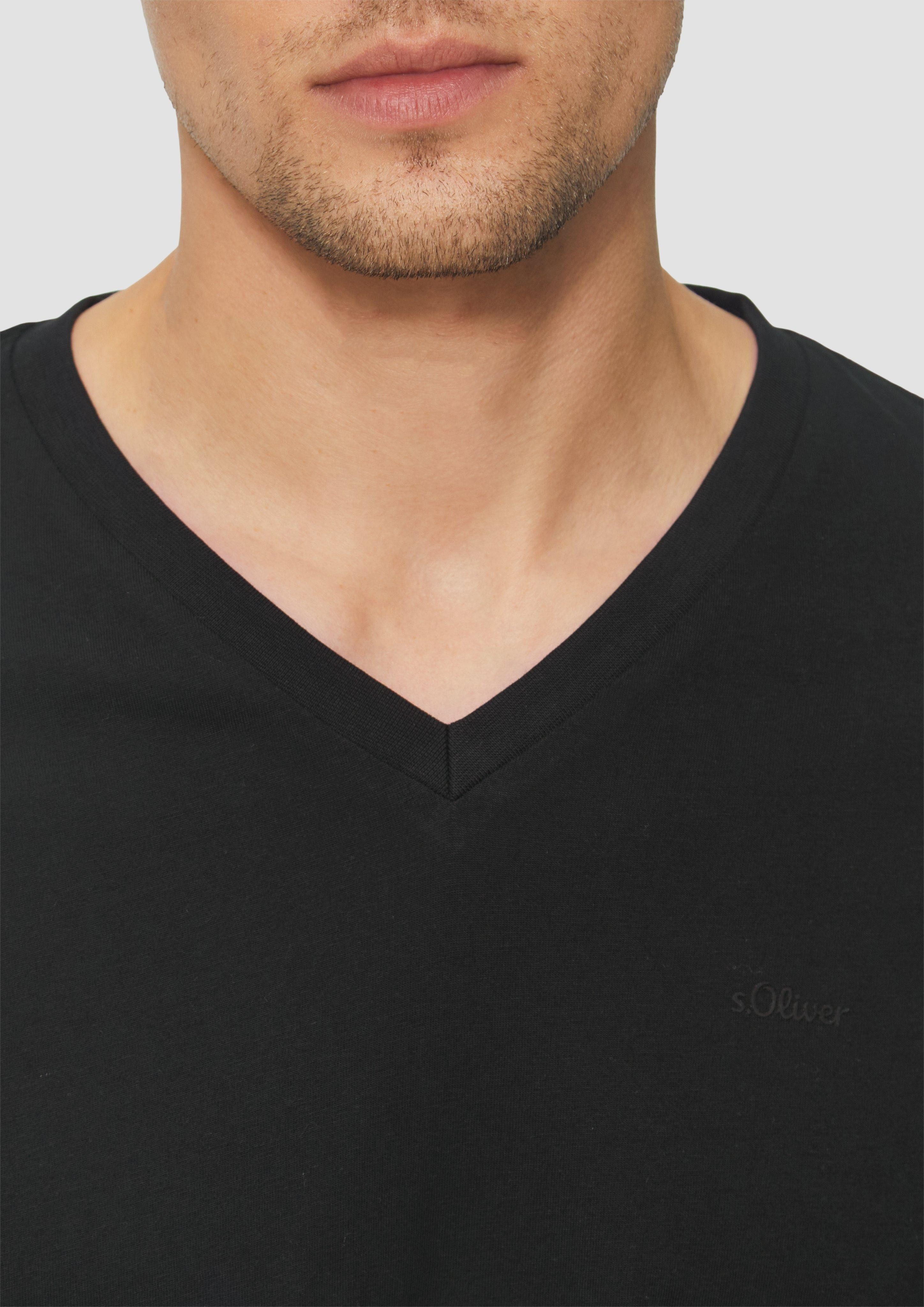 s.Oliver Kurzarmshirt Baumwoll-T-Shirt mit Logo-Print Label-Patch günstig online kaufen