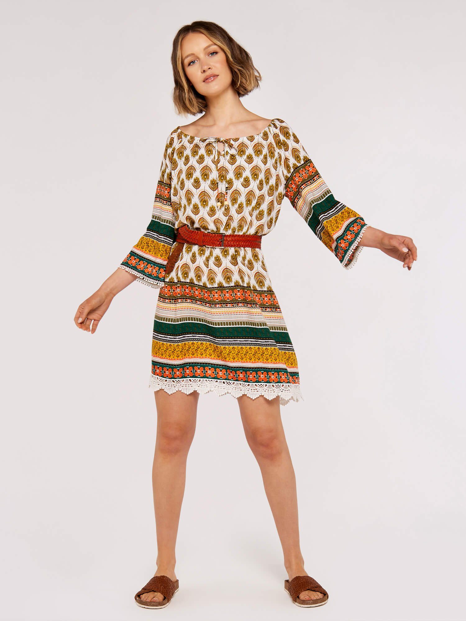 Apricot Minikleid Feather Border Crochet Trim Dress, mit tollem Druck, mit Tassel