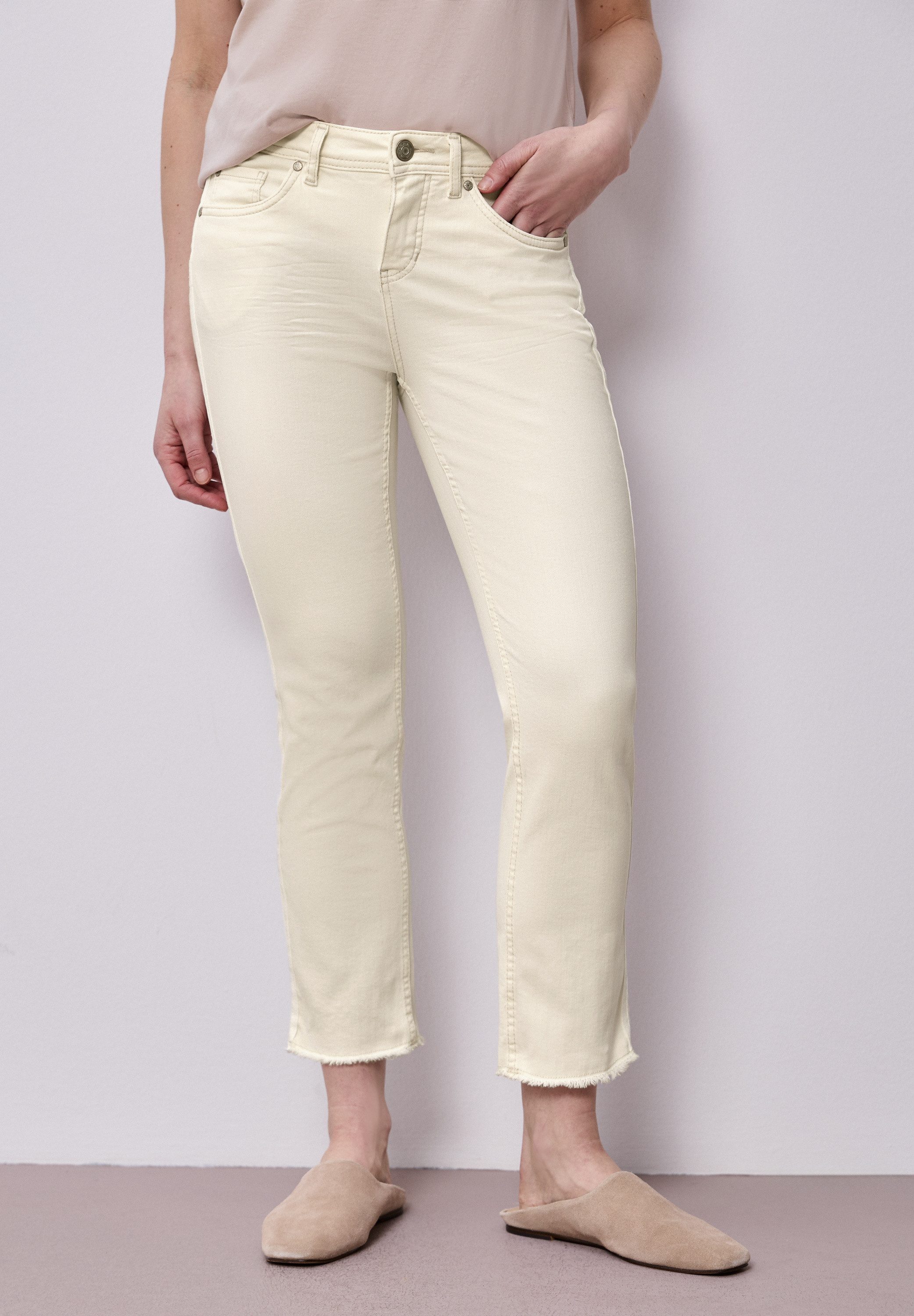 STREET ONE Slim-fit-Jeans Style Tilly Straight Legs Jeans mit fransigem Saum