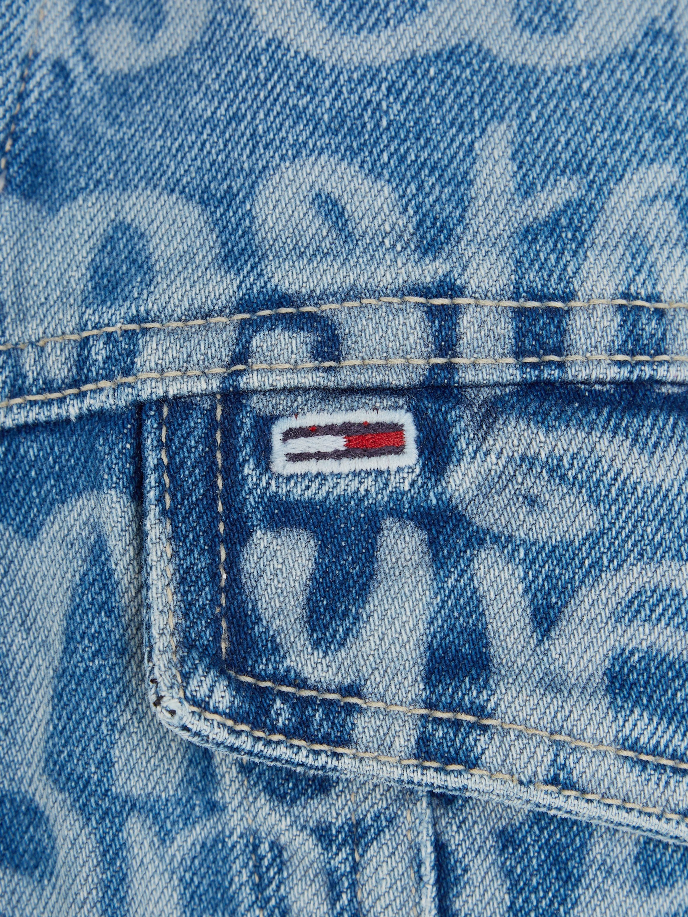 Tommy Jeans Jeansjacke DAISY OVR Allover-Logodrucken, mit Y2K CG7032 Monogram Streetstyle, JACKET