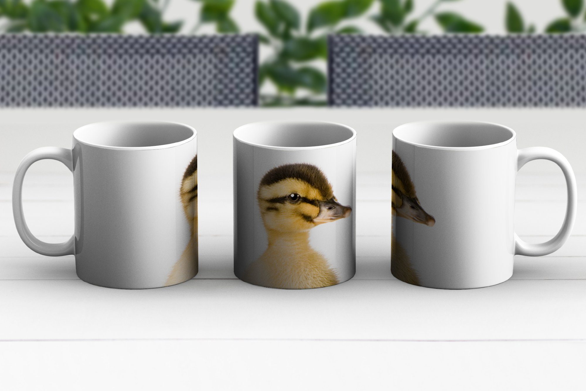 Geschenk Tasse Keramik, Teetasse, Gelb Tiere Kaffeetassen, MuchoWow Becher, Natur, - Ente - Teetasse, -
