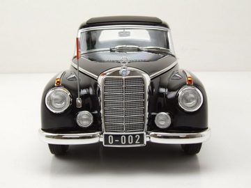 Norev Modellauto Mercedes 300 1955 schwarz Konrad Adenauer Modellauto 1:18 Norev, Maßstab 1:18