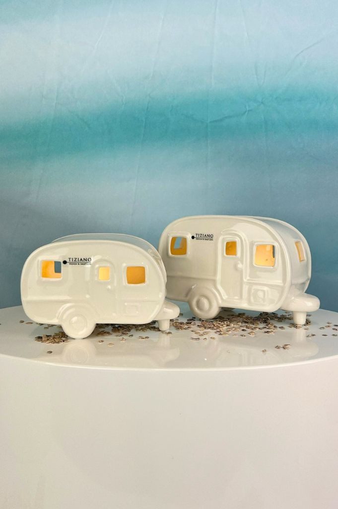 TIZIANO - DESIGN & EMOTIONS Dekofigur Deko Wohnwagen Caso mit LED creme-weiß