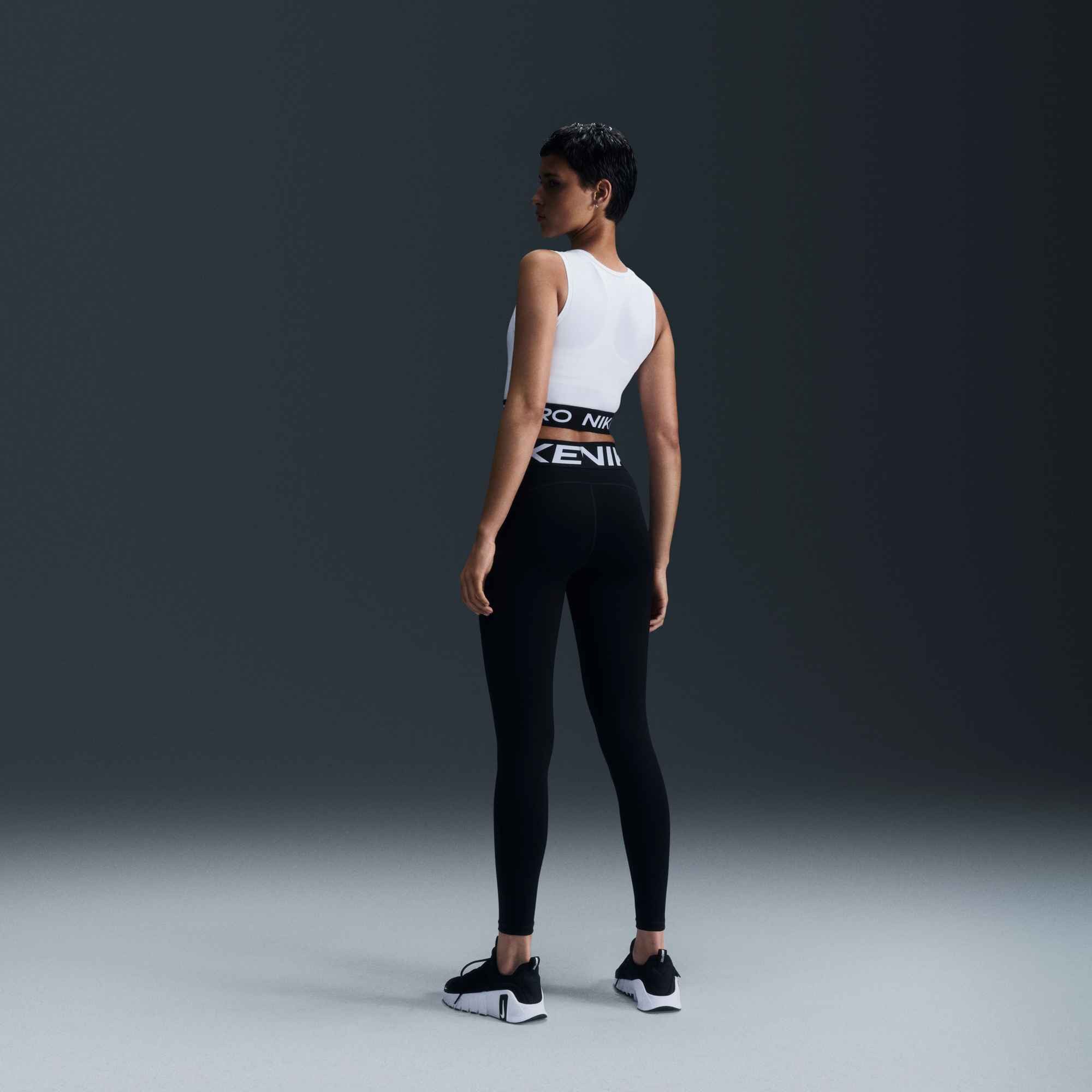Nike Tanktop PRO DF 365 CROP TANK mit Rundhalsausschnitt, aus Polyester und Elasthan, normaler Schnitt