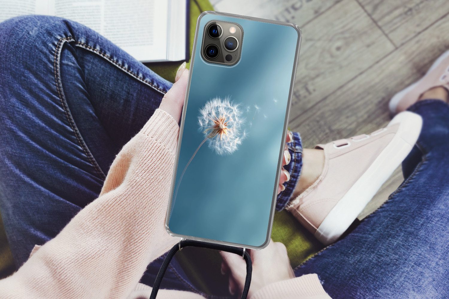 MuchoWow Handyhülle für Apple iPhone 13 Pro Löwenzahn - Wind - Blau, Tragbare Handyhüllen mit Kette zum umhängen, Handykette Handyband