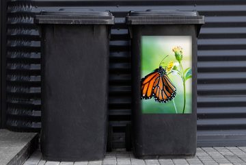MuchoWow Wandsticker Schmetterling - Blumen - Insekten (1 St), Mülleimer-aufkleber, Mülltonne, Sticker, Container, Abfalbehälter