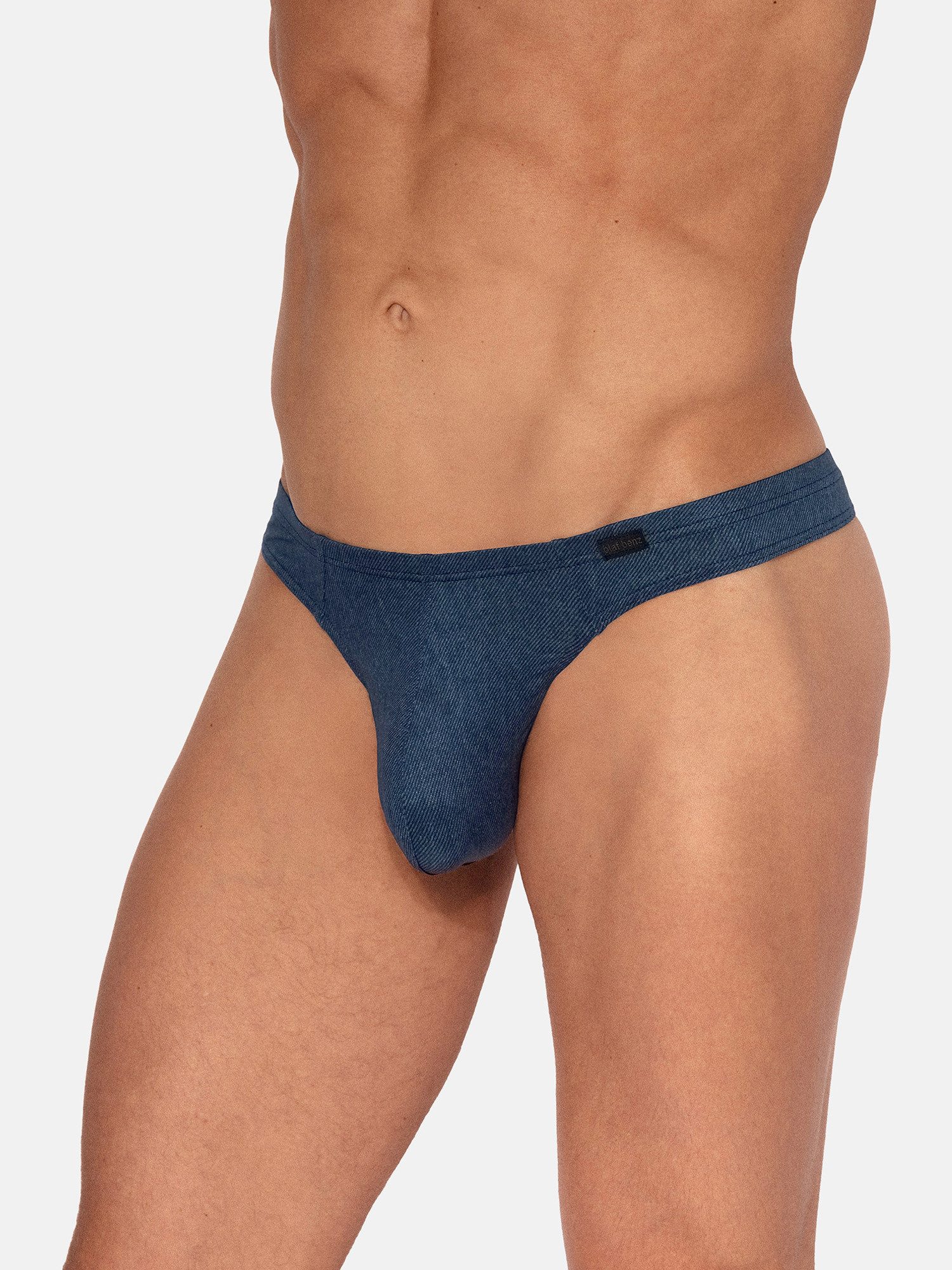 String RED2565
