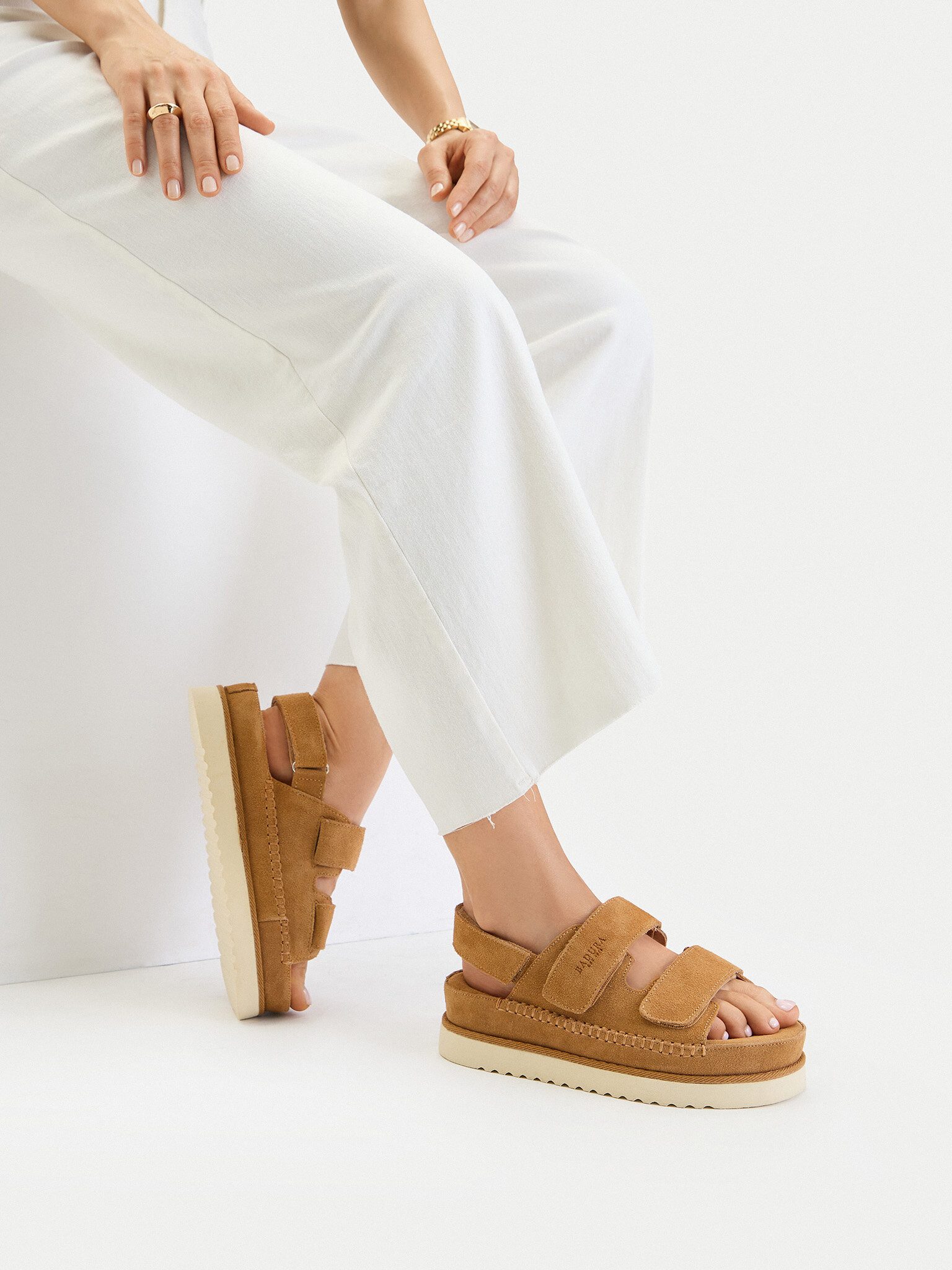 Badura Badura Damensandalen Beige Badura-C-ALEXIA-ABA-C001 Beige Dunkel Sandale