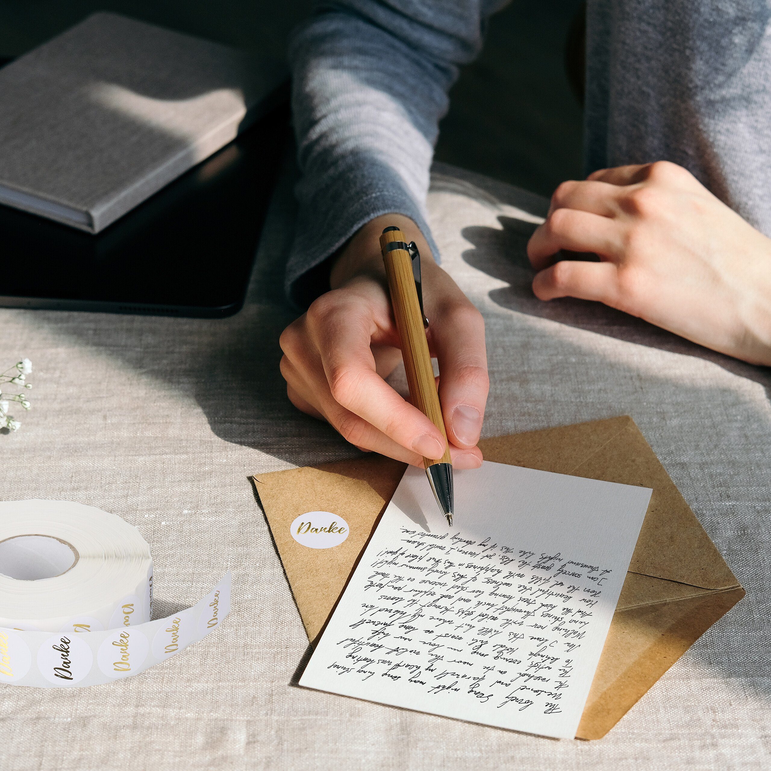 relaxdays Sticker Danke Aufkleber 2500 Stück, weiß