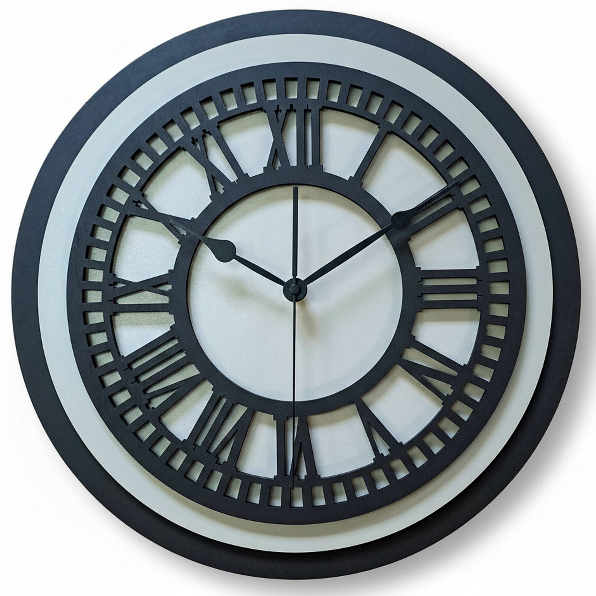 ORNAMENTI Wanduhr Dekorative, handgefertigte, Hingucker Wanddeko, Römische Ziffern, Holz (lautlos, ohne Tickgeräusche, lesbare Ziffern)