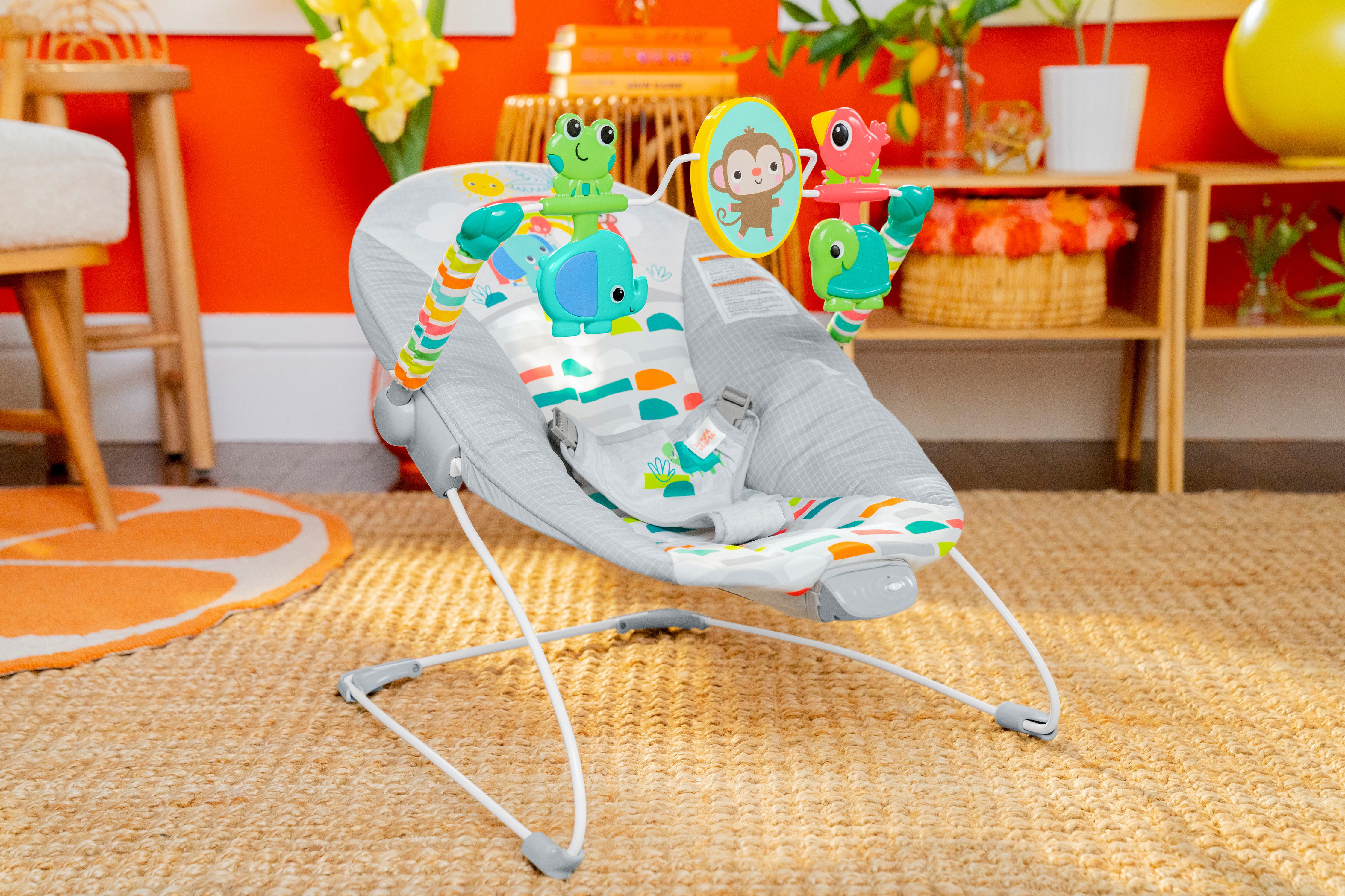 Bright Starts Baby Bouncer Playful Paradise™ Vibrating Bouncer with Sound Effect