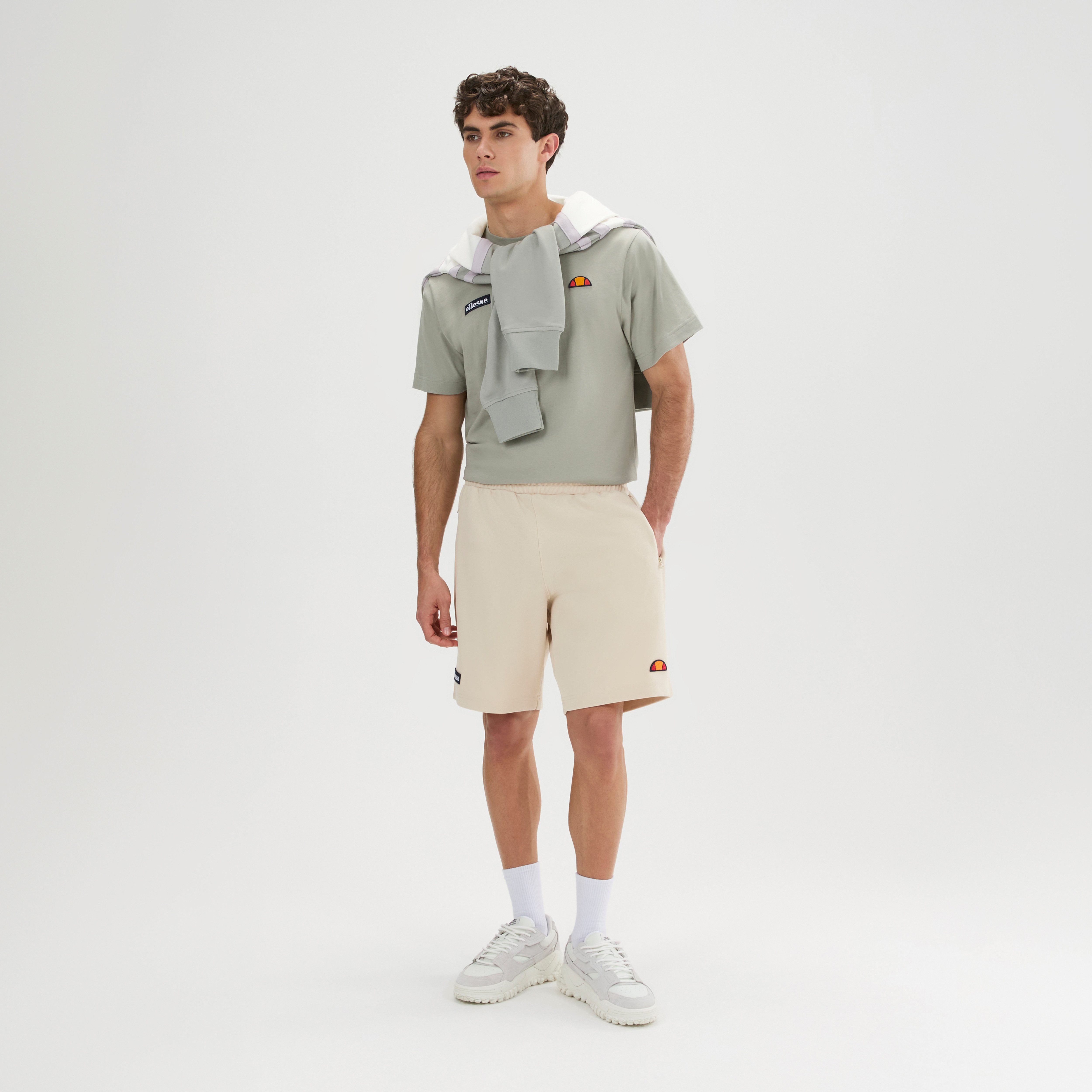 Ellesse T-Shirt FLORAN TEE mit Rundhalsausschnitt, Kurzarm-Design, aus Baumwolle, normale Länge – Bild 4 von 5