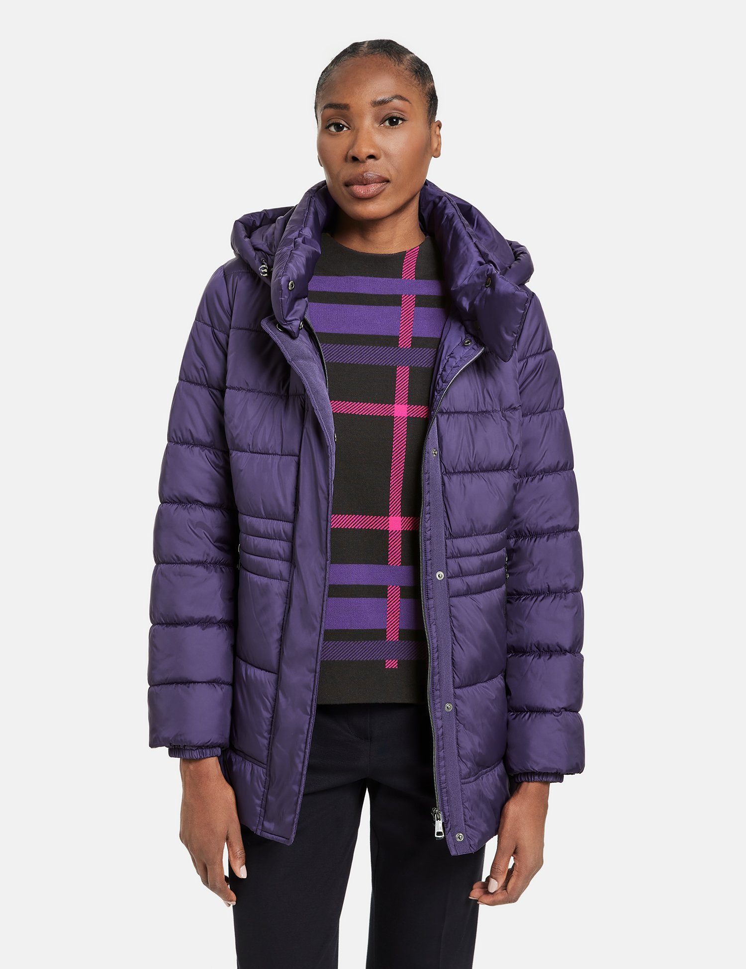 GERRY WEBER Winterjacke Wattierte Outdoorjacke Violet abnehmbarer Dark mit Kapuze